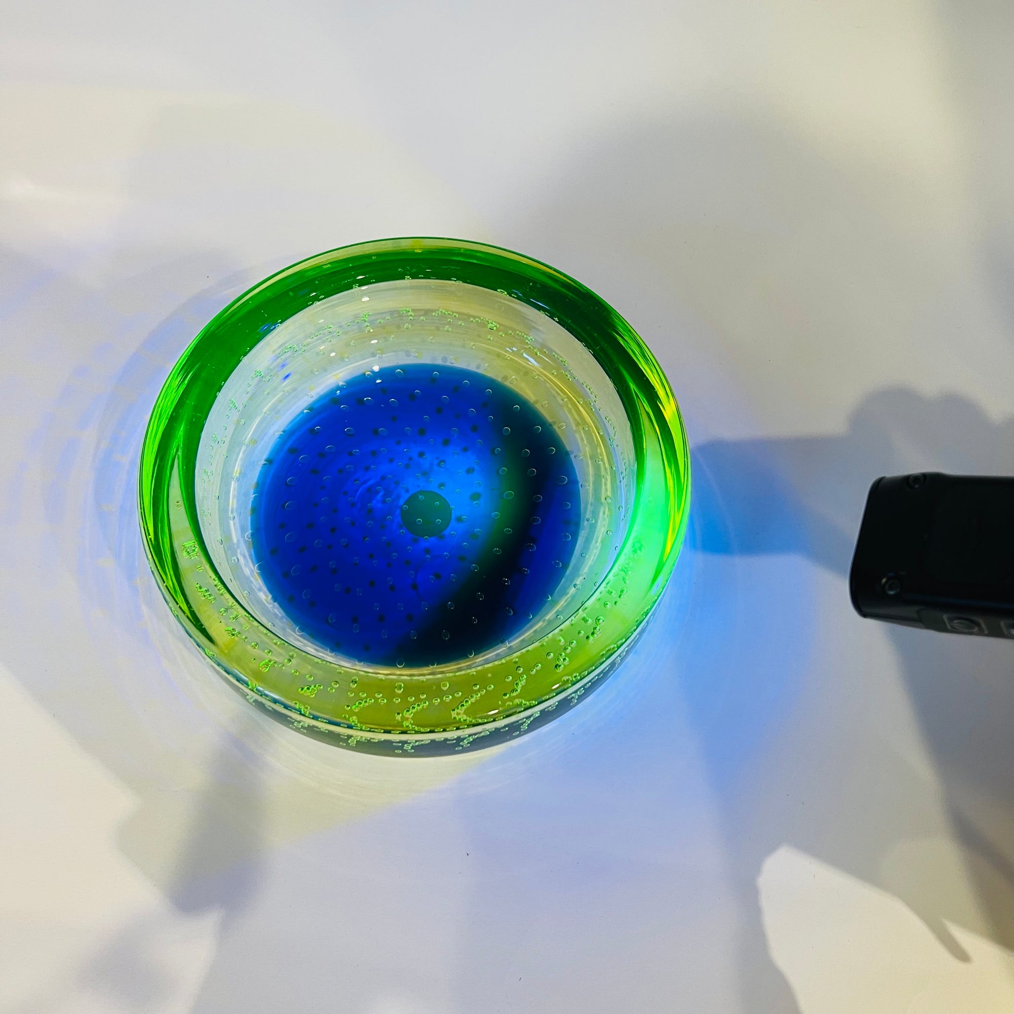 1950s GREEN BLUE MURANO URANIUM SOMMERSO GLASS BOWL/ASHTRAY WITH CONTROLLED BUBBLES