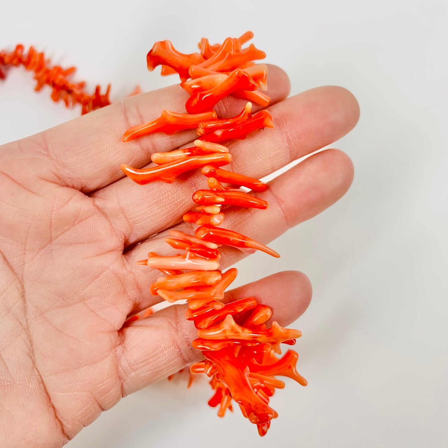 1950s STRUNG CORAL NECKLACE