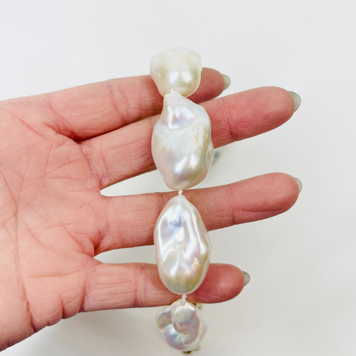 HANDMADE FRESHWATER BAROQUE PEARLS NECKLACE