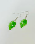 1950s SILVER CARVED JADE DROPLETS EARRINGS WITH LEAF MOTIVE