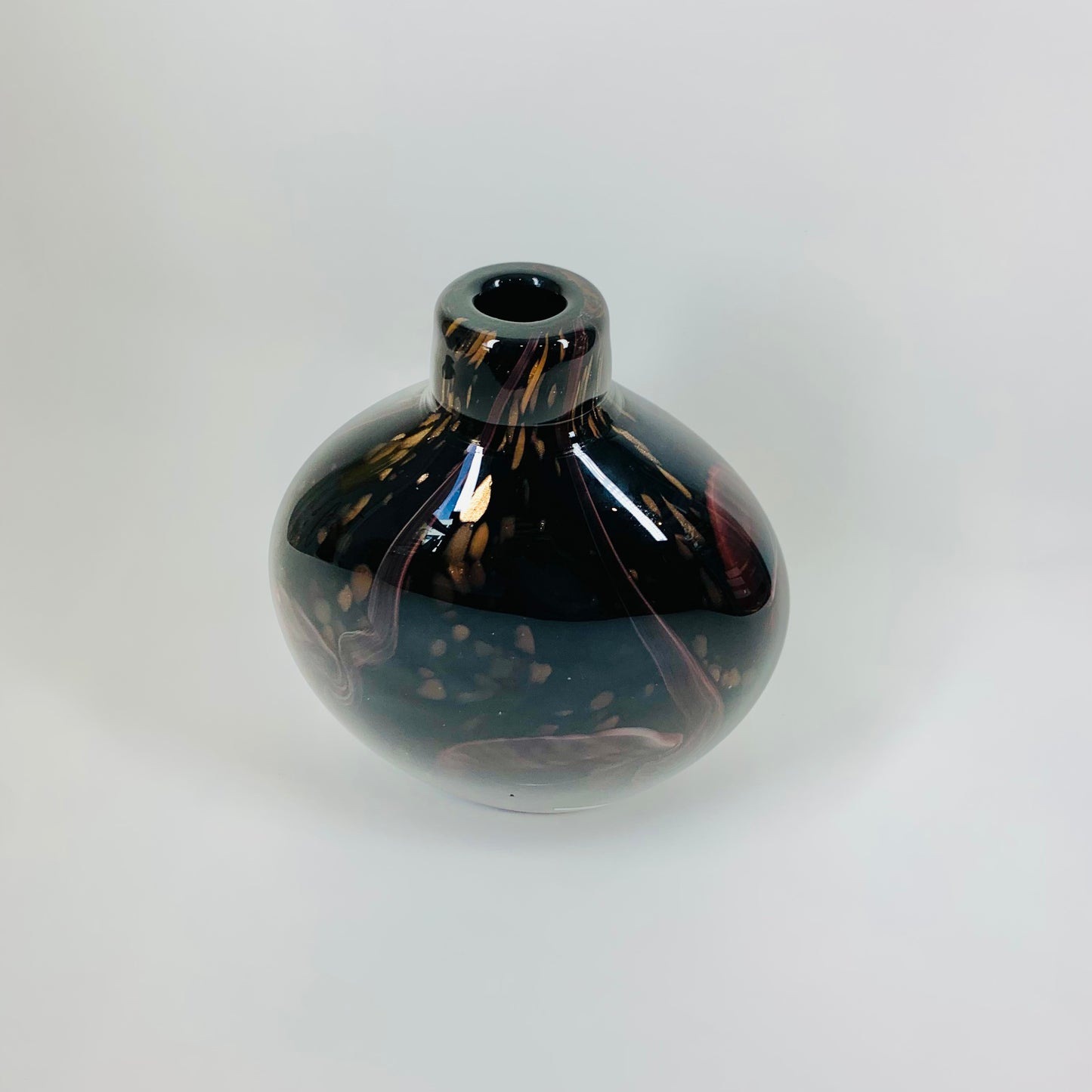 80s BLACK PURPLE ART GLASS VASE