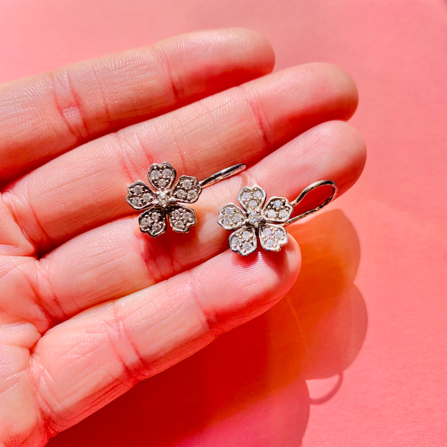 VINTAGE STERLING SILVER FLOWER DROP EARRINGS