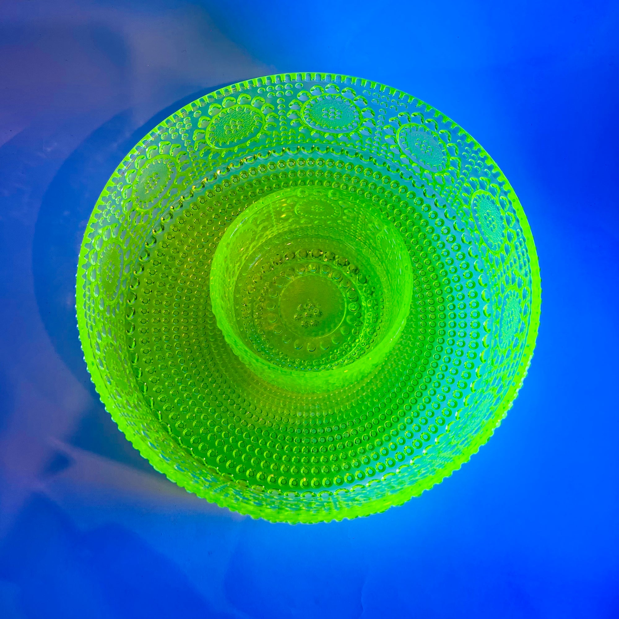 MIDCENTURY FINNISH URANIUM GLASS GRAPPONIA BOWL BY NANNY STILL FOR RIIHIMAEN LASI