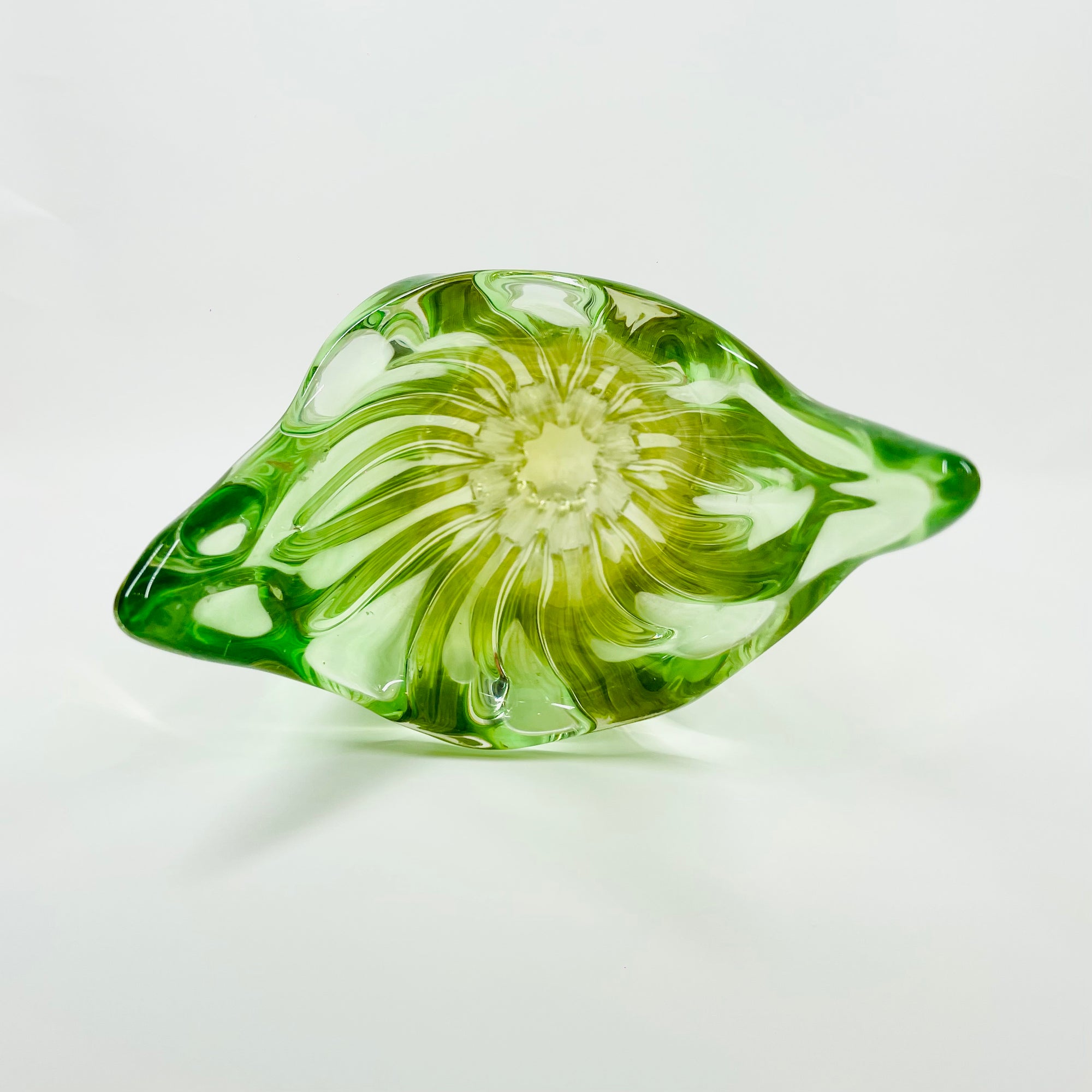 1970s JAPANESE LIME GREEN OMBRE SOMMERSO GLASS VASE