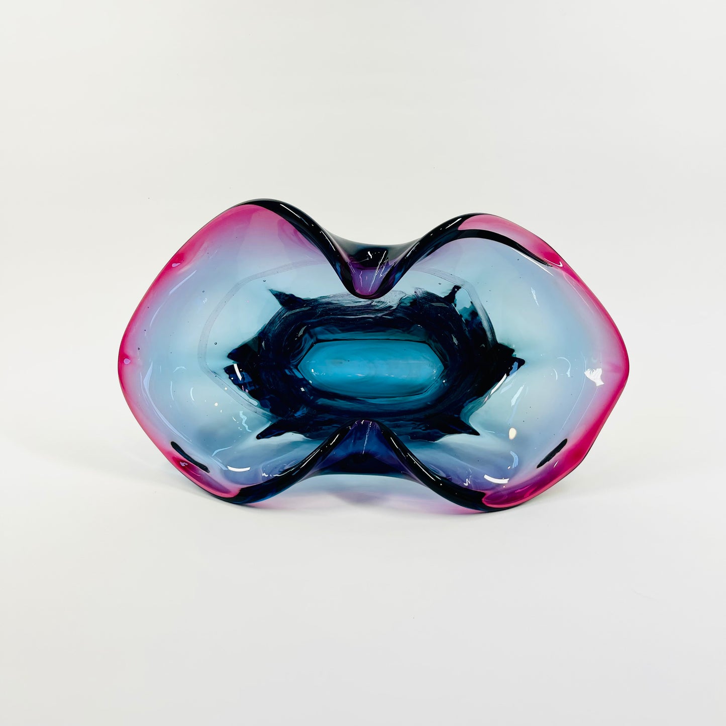 1970s MURANO PURPLE BLUE PINK TIE DYE LIP BOWL