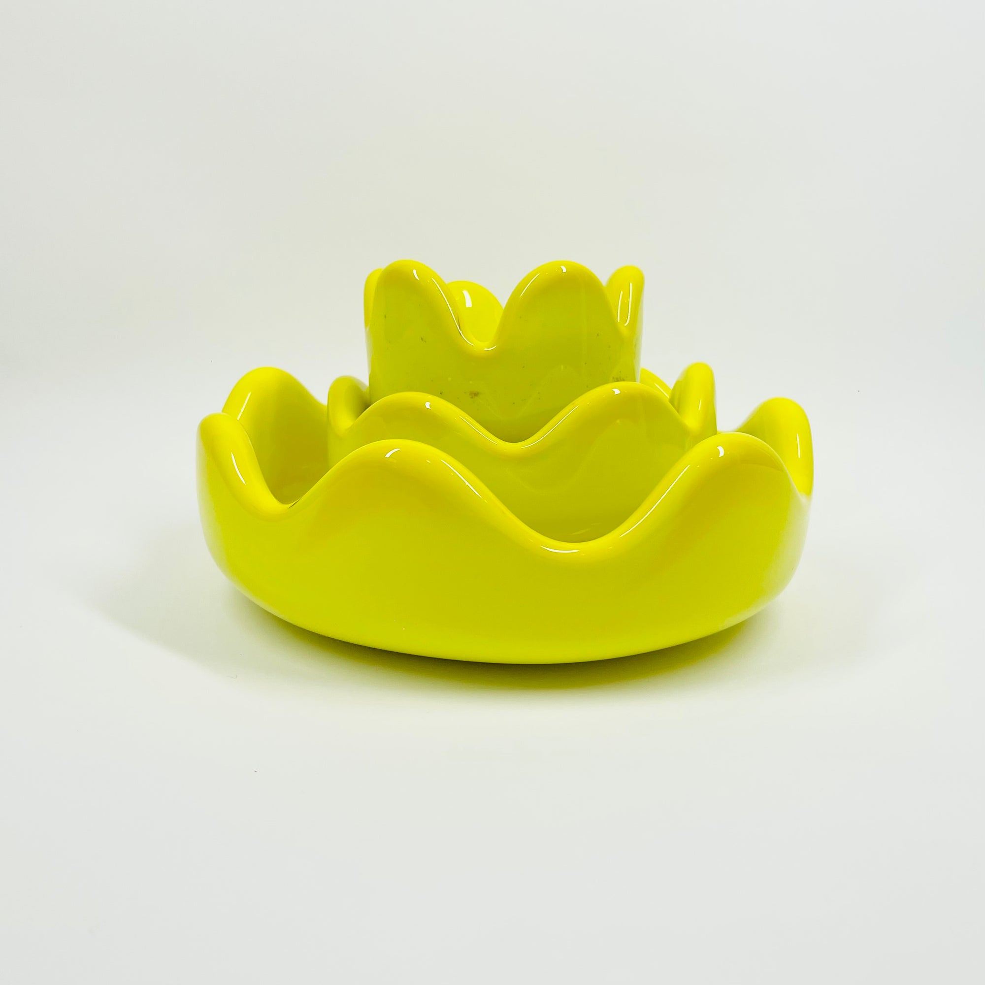 1960s SWEDISH YELLOW LEMON CASED GLASS BOWL BY INGEBORG LUNDIN FOR ORREFORS