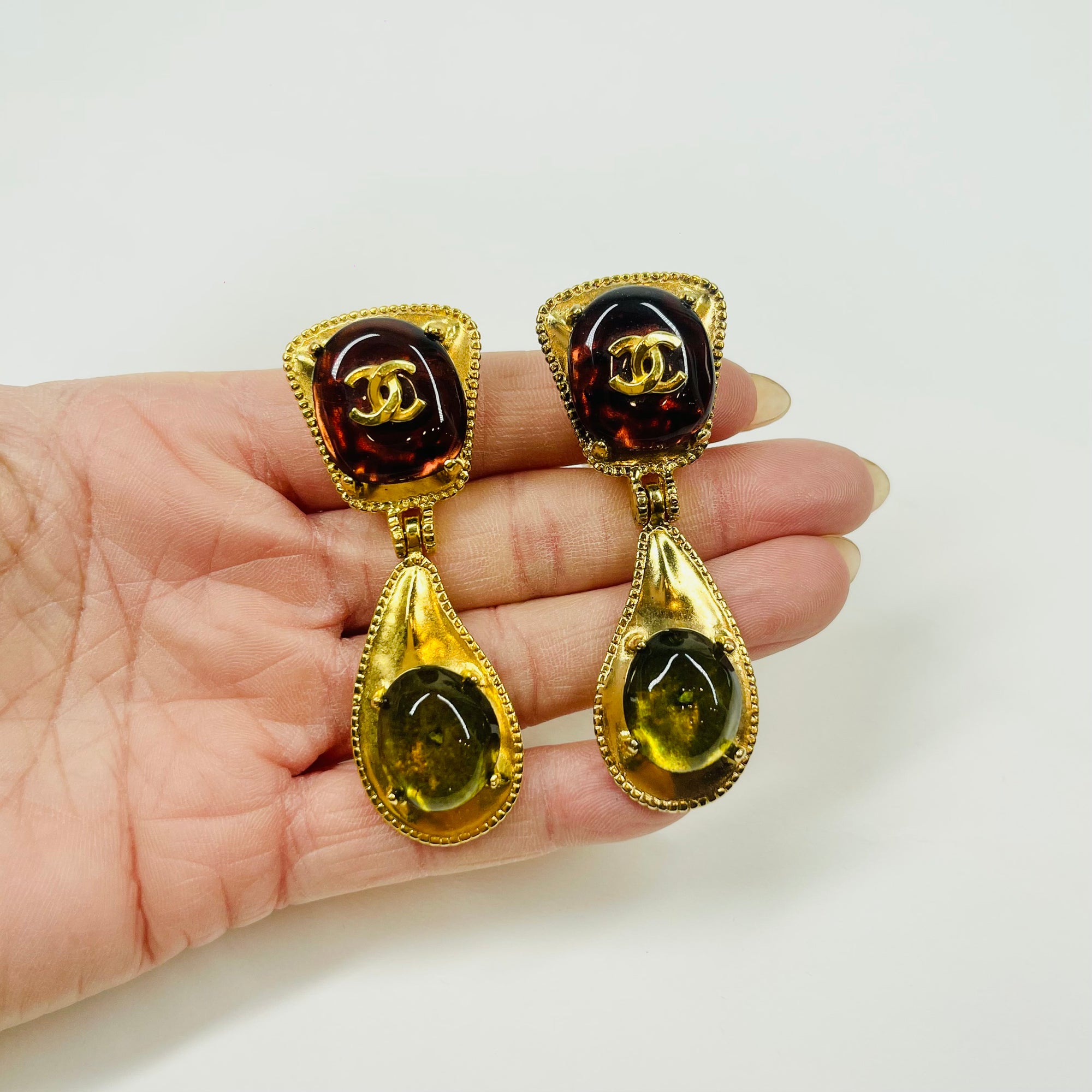 1997 CHANEL GRIPOIX RED &amp; YELLOW GREEN CC LOGO DROP CLIP ON EARRINGS