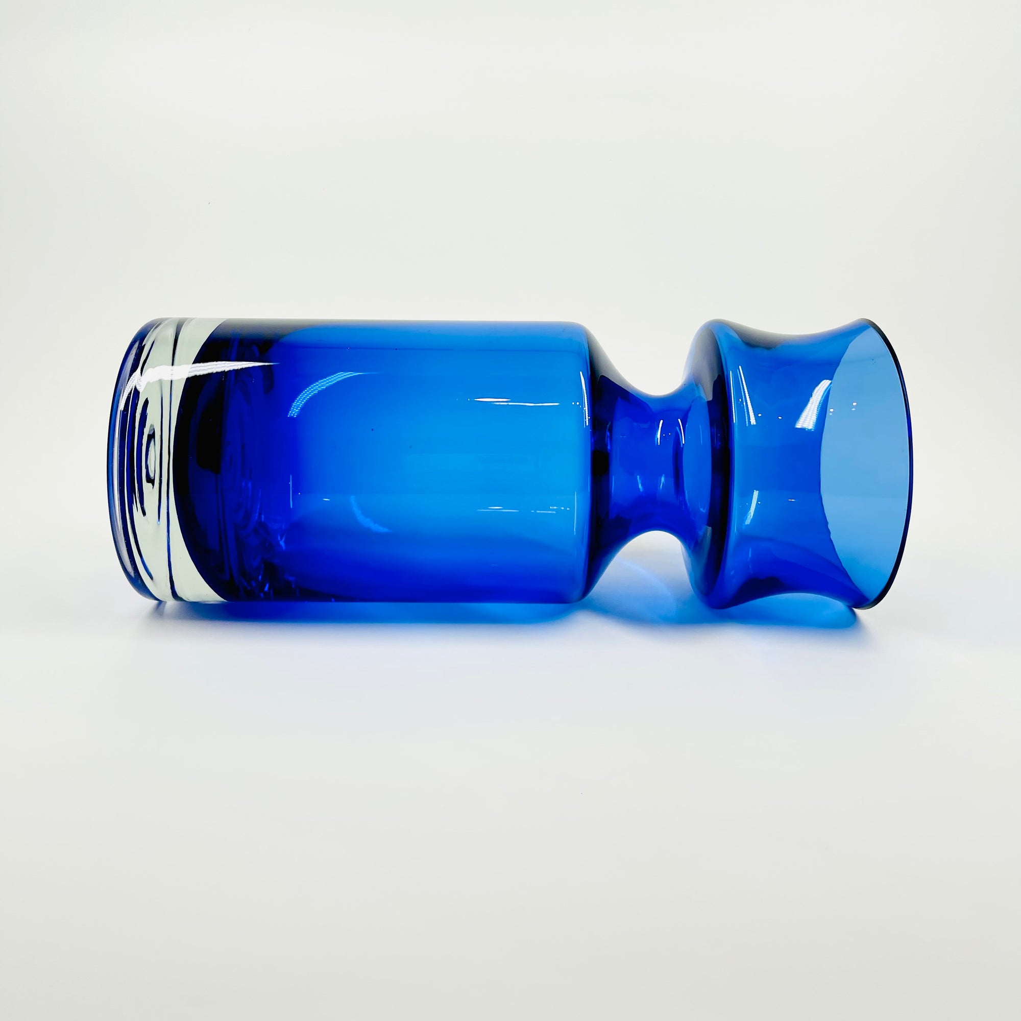 1960s SWEDISH ASEDA COBALT BLUE SOMMERSO GLASS VASE BY BO BORGSTROM