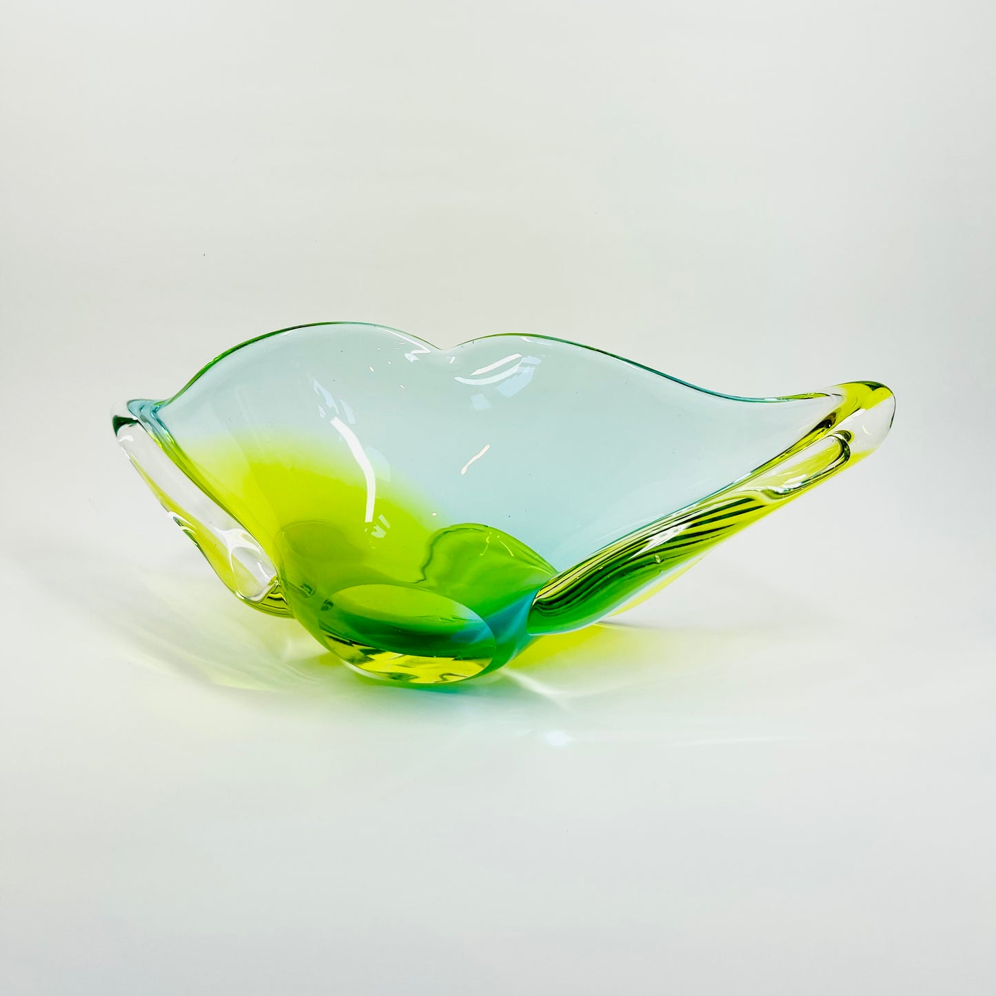 1970s MURANO GREEN BLUE TIE DYE LIP BOWL