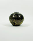 VINTAGE ISLE OF WIGHT BLACK GOLD FOIL MINI ART GLASS VASE