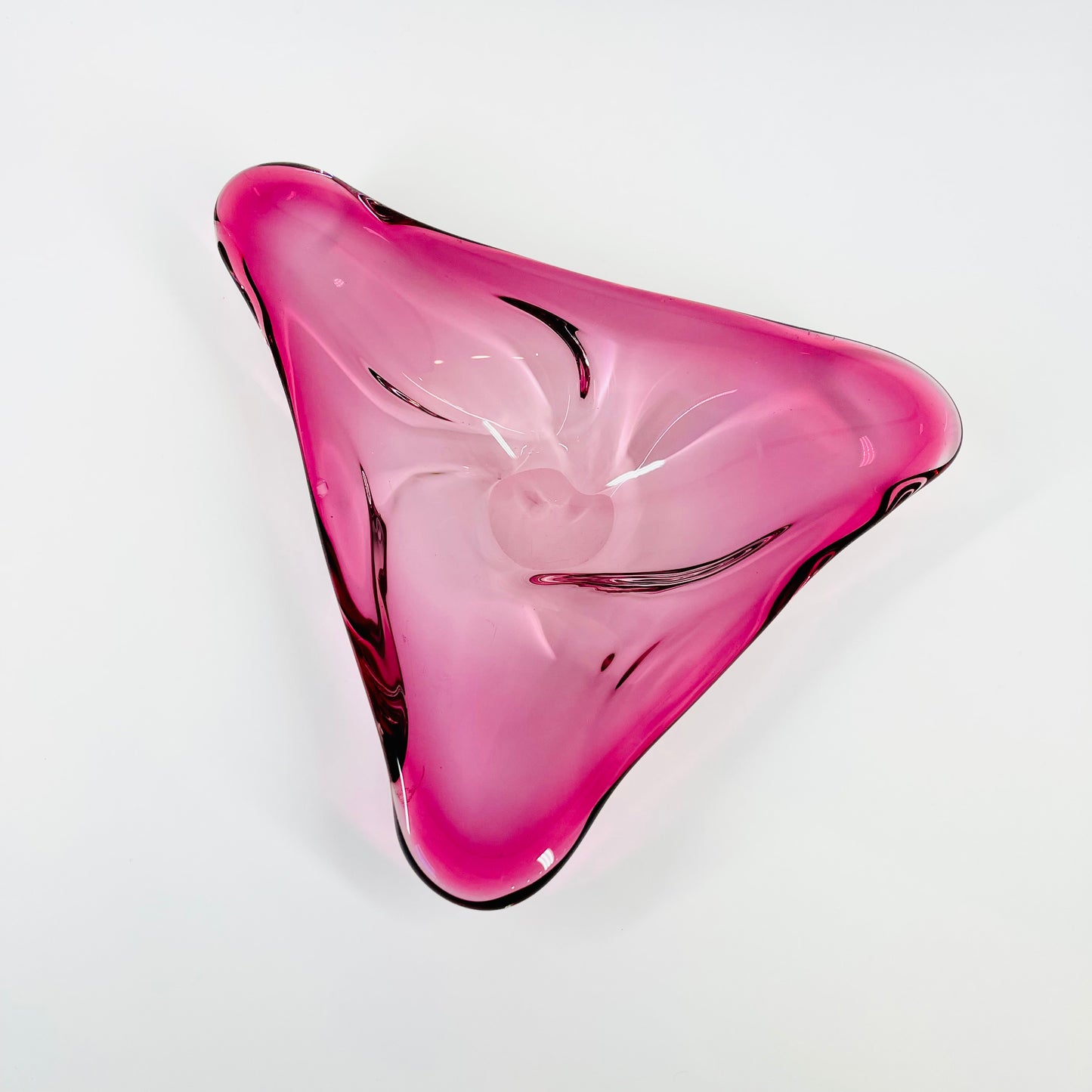 1950s MURANO PINK CRANBERRY GLASS TRIANGULAR PLATE