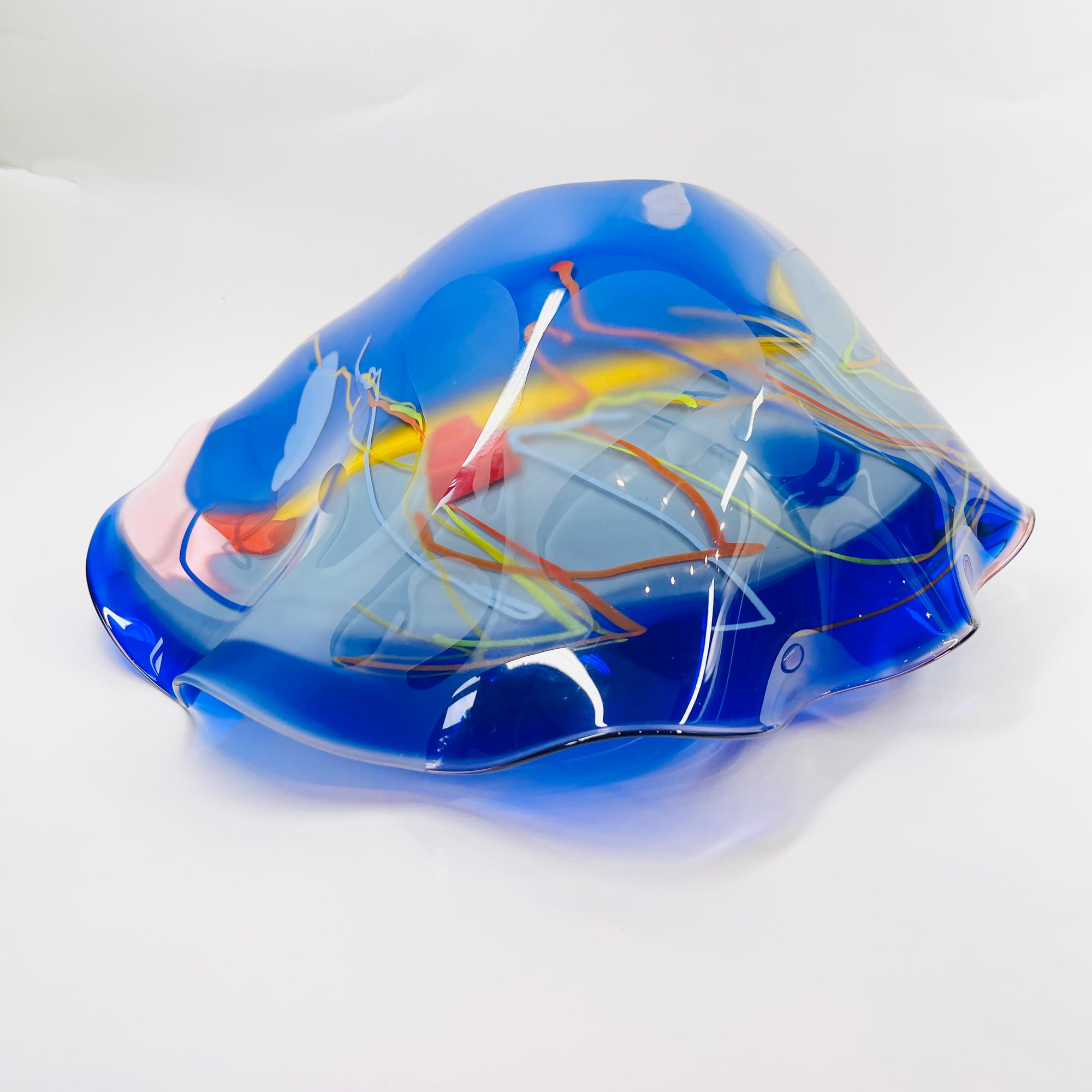 1986 SIGNED HAND MADE HARLEQUIN CAMEO COBALT BLUE BASE SPATTER ART GLASS XL BOWL BY JOHN MACPHERSON