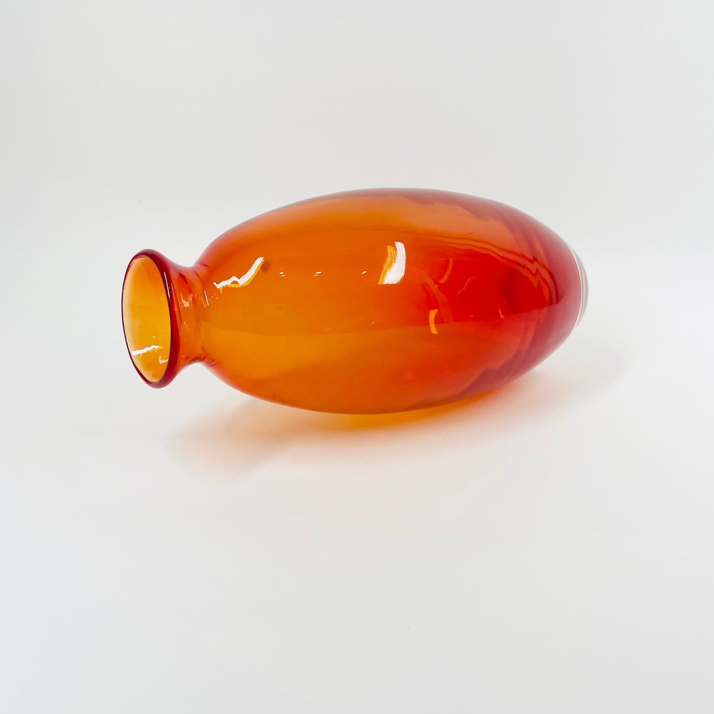 1970s ORANGE RED OMBRE GLASS SQUAT VASE