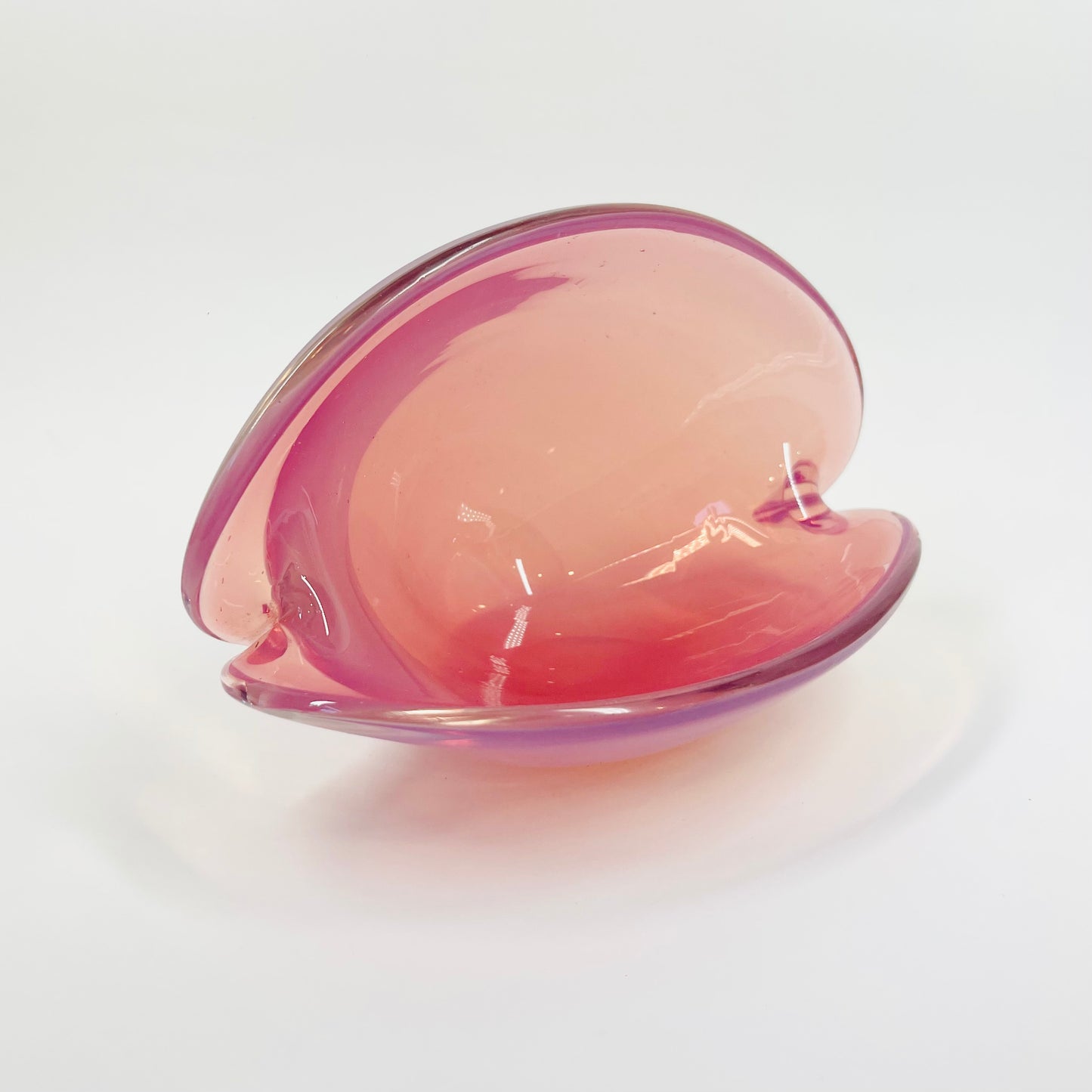 1950s PINK MURANO OPALESCENT GLASS SHELL BOWL