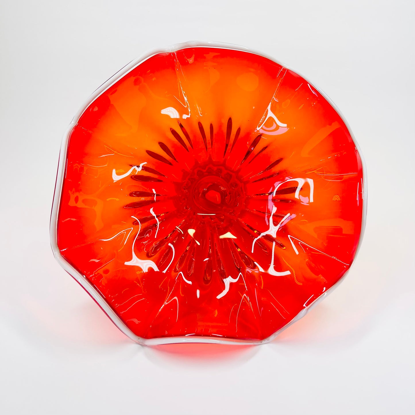 1970s JAPANESE ORANGE RED OMBRE RUFFLE RIM BOWL WITH PAPERWEIGHT BASE