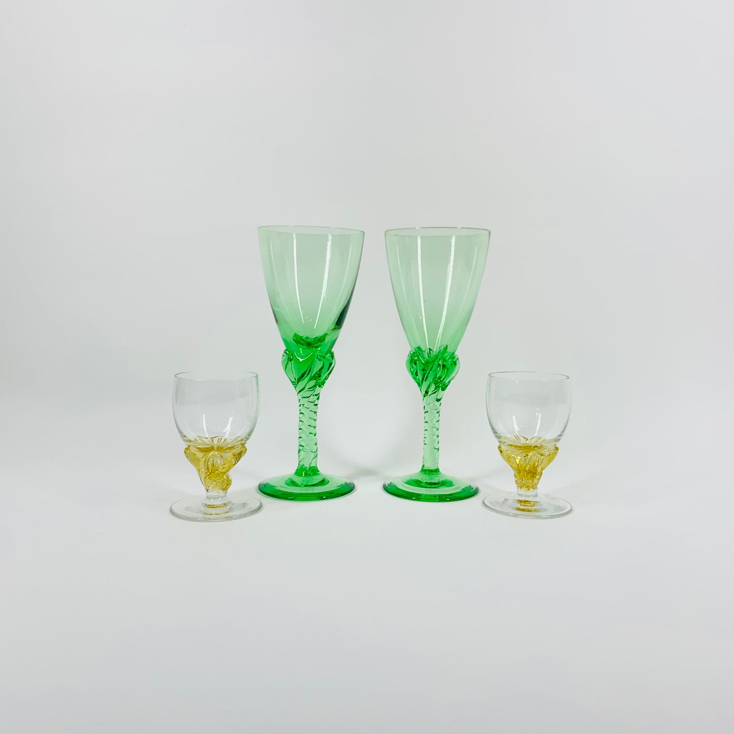 MIDCENTURY GREEN GLASSES TWIST STEM