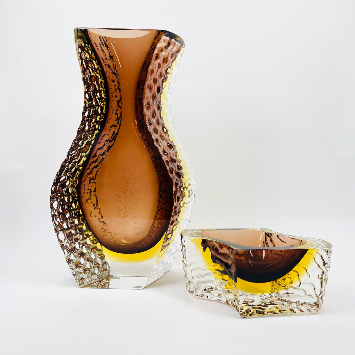 XL 1960s BROWN PURPLE AMBER TEXTURED MURANO SOMMERSO FACETED GLASS BLOCK VASE