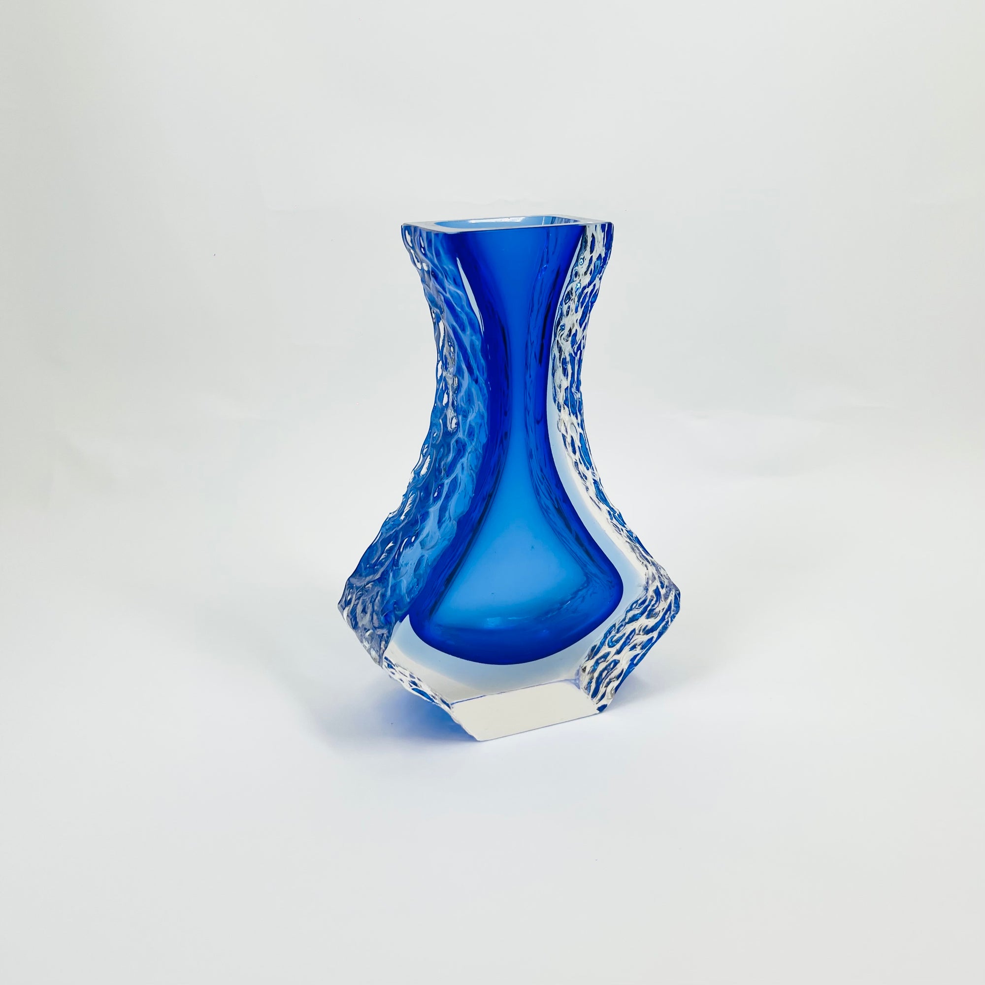 1970s MURANO COBALT BLUE TEXTURED GLASS POSY VASE