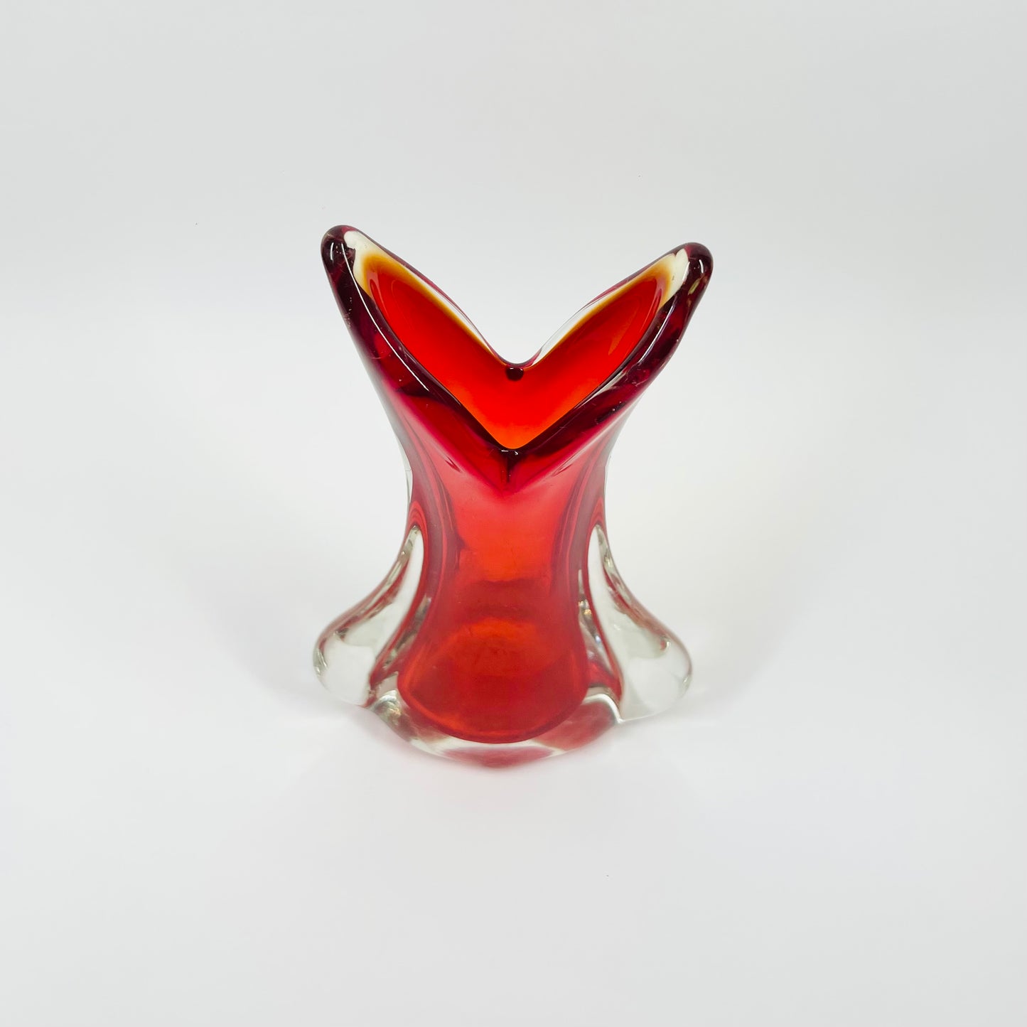 1950s RED MURANO FISHTAIL POSY VASE