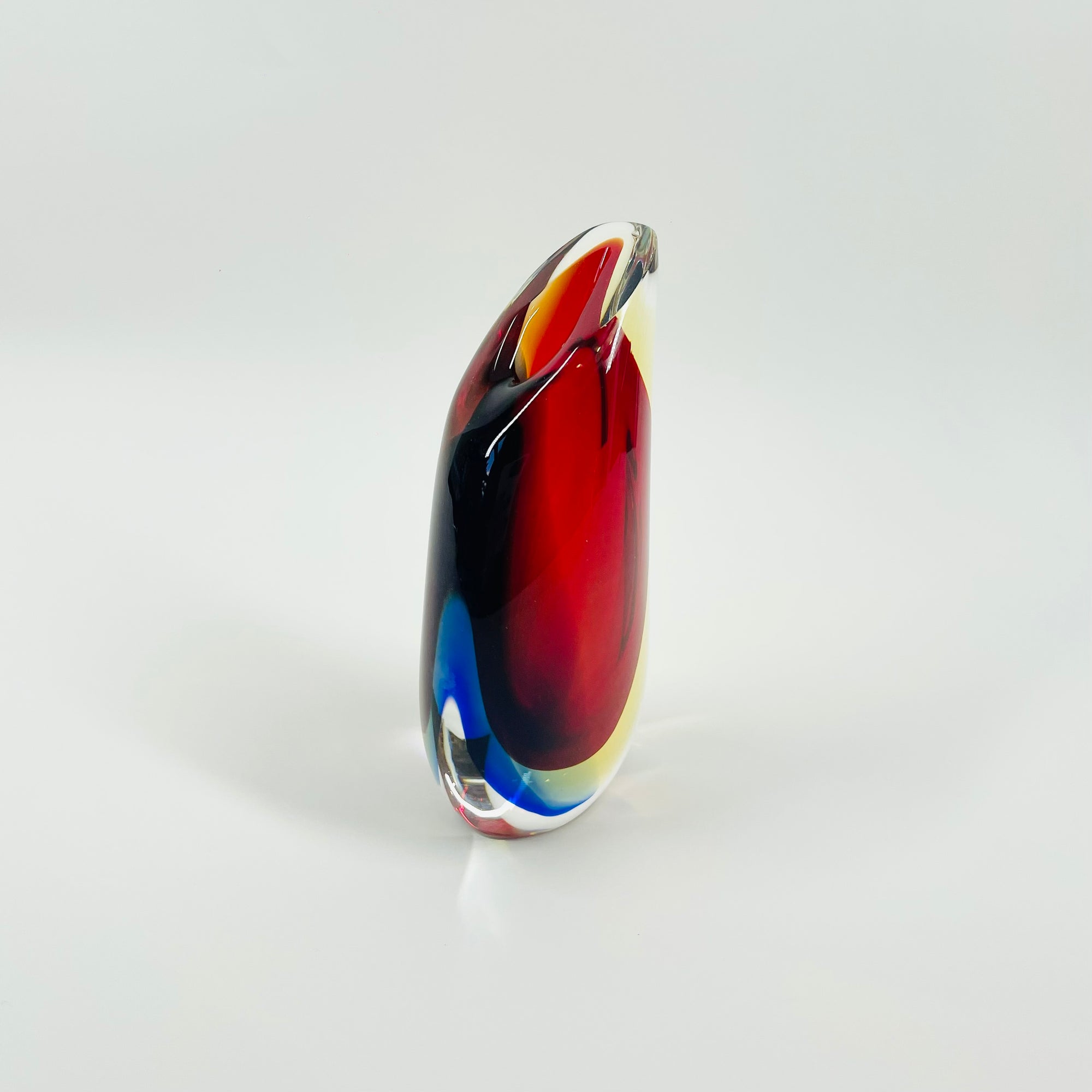 SIGNED 1950s ITALIAN MURANO HARLEQUIN SOMMERSO GLASS MINI SWUNG VASE