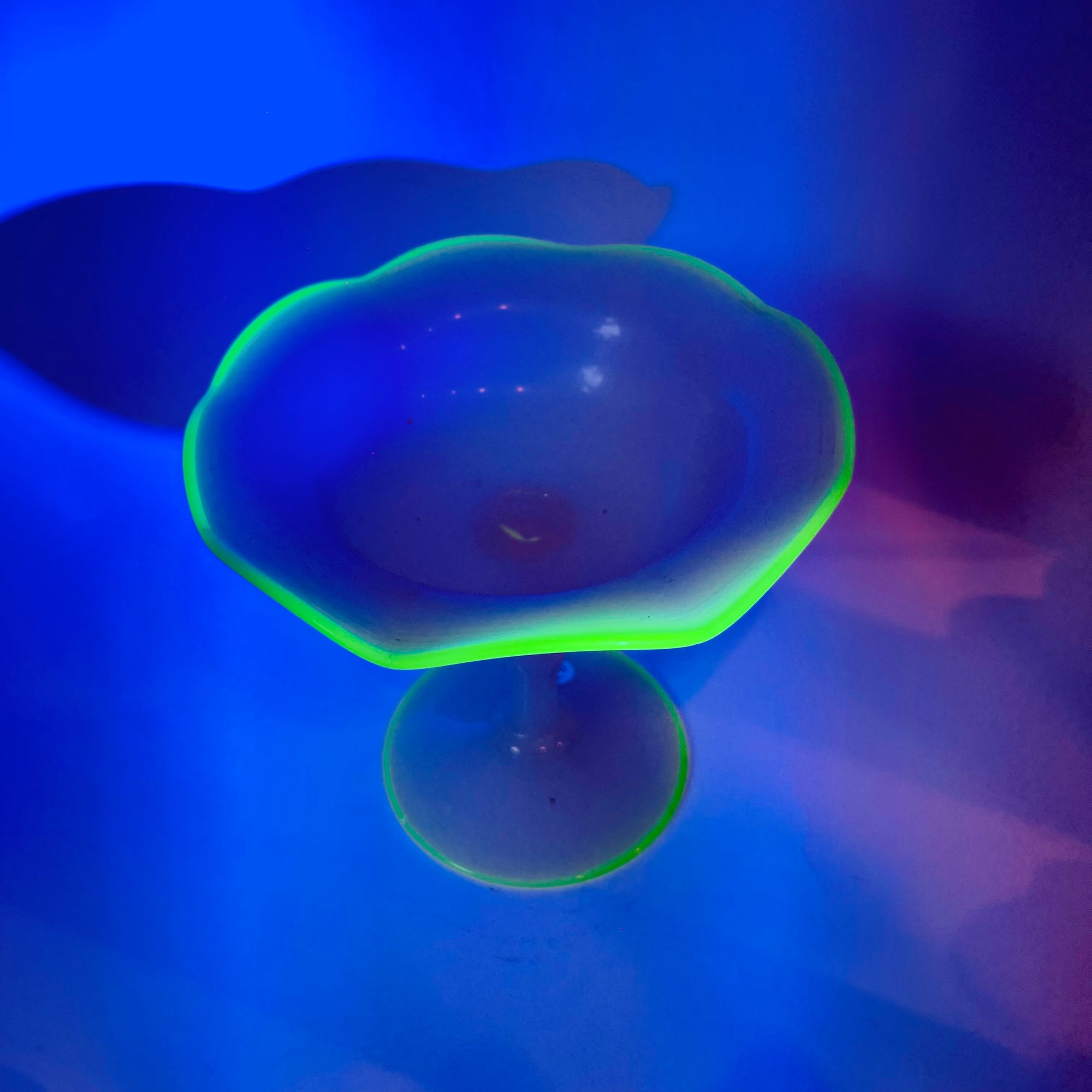 ANTIQUE FRENCH WHITE OPALINE GLASS COMPORT WITH URANIUM GLASS TRIMS