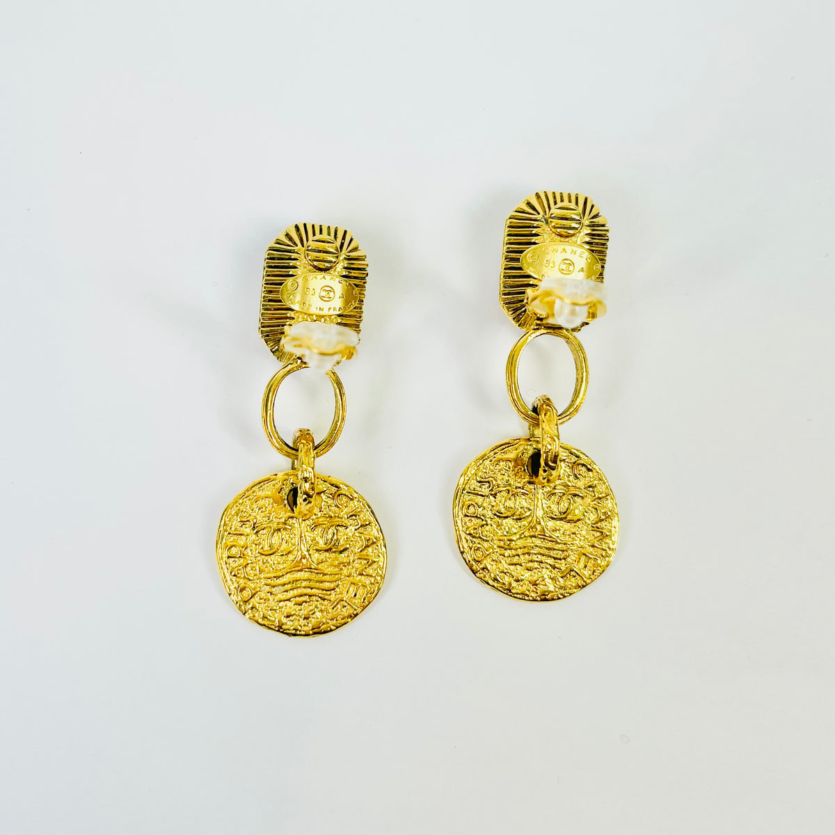 1993 CHANEL GRIPOIX AMBER GLASS COIN DROP CLIP ON EARRINGS