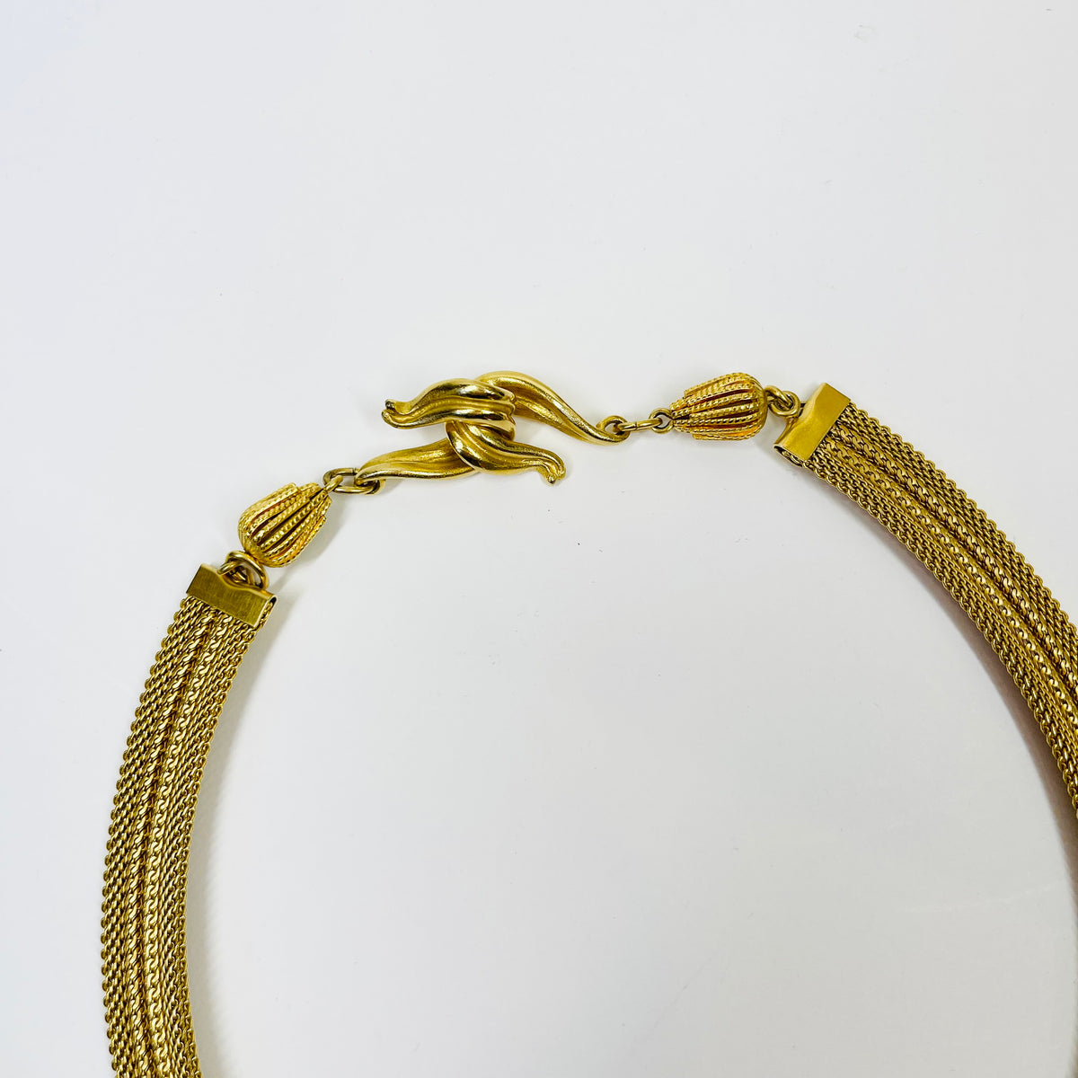 1960s MESH NECKLACE WITH FLEUR DE LIS AGATE PENDANT