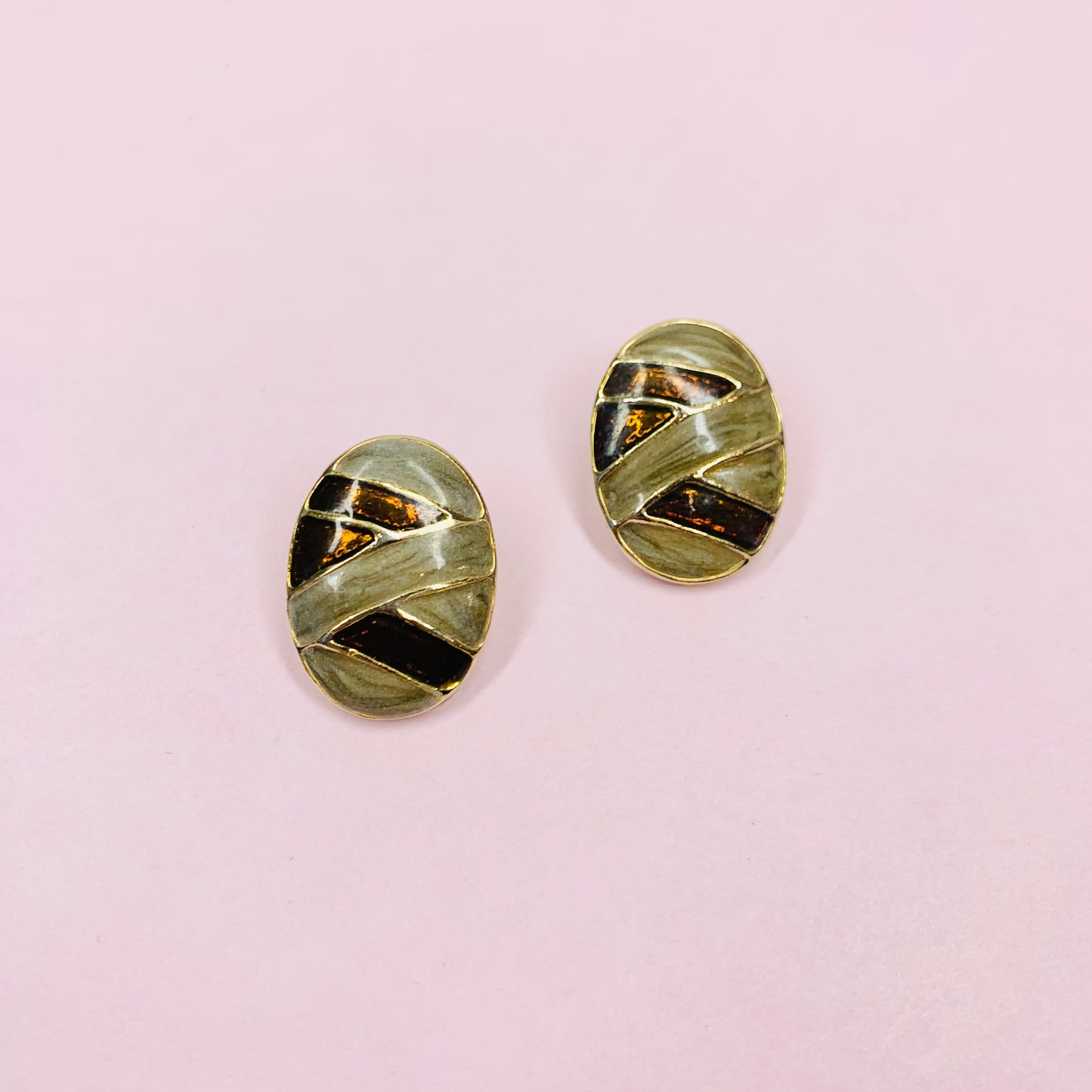 1960s BROWN ENAMEL EARRINGS