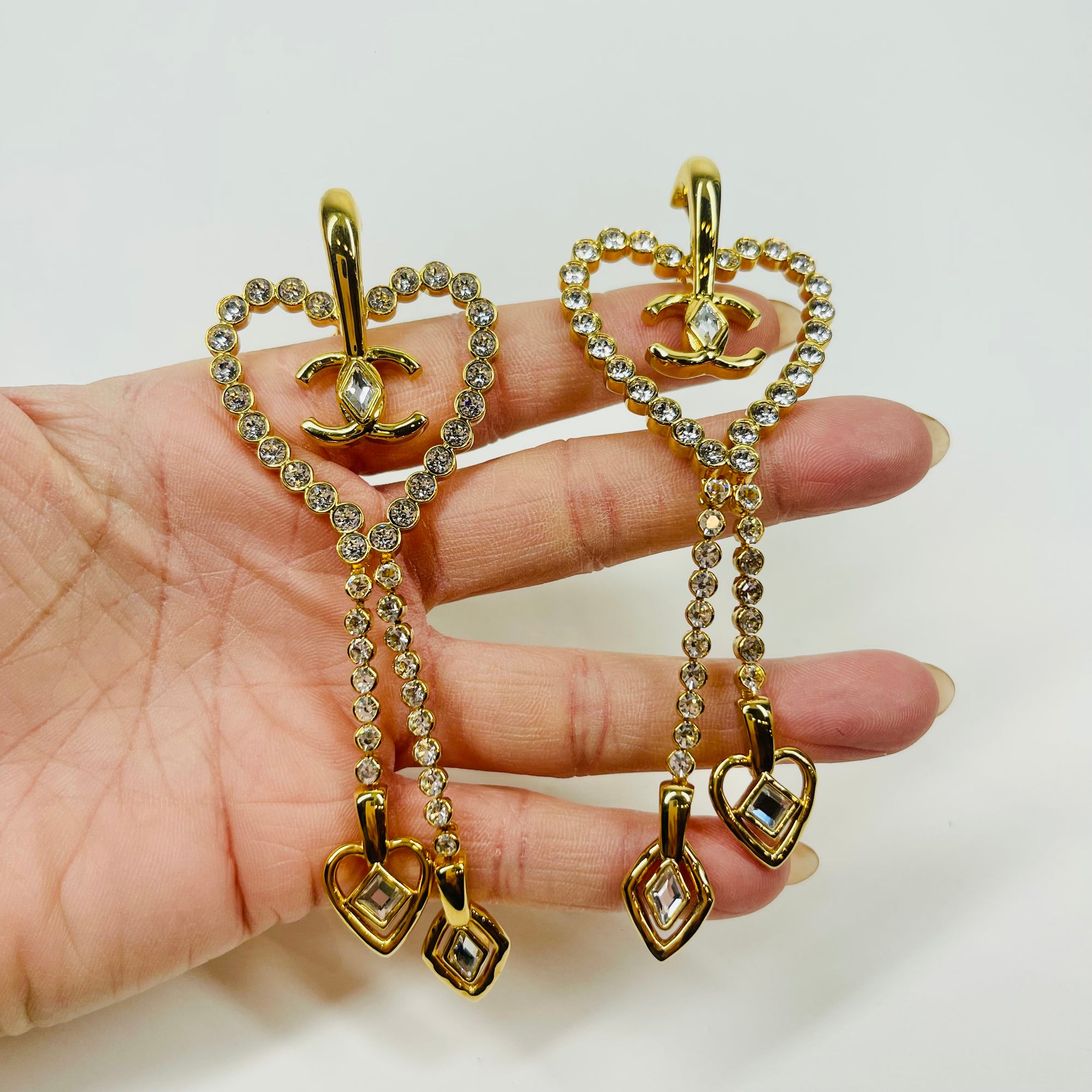 2023 LIMITED EDITION CHANEL LARGE HEART DIAMANTÉ DROP CLIP ON EARRINGS
