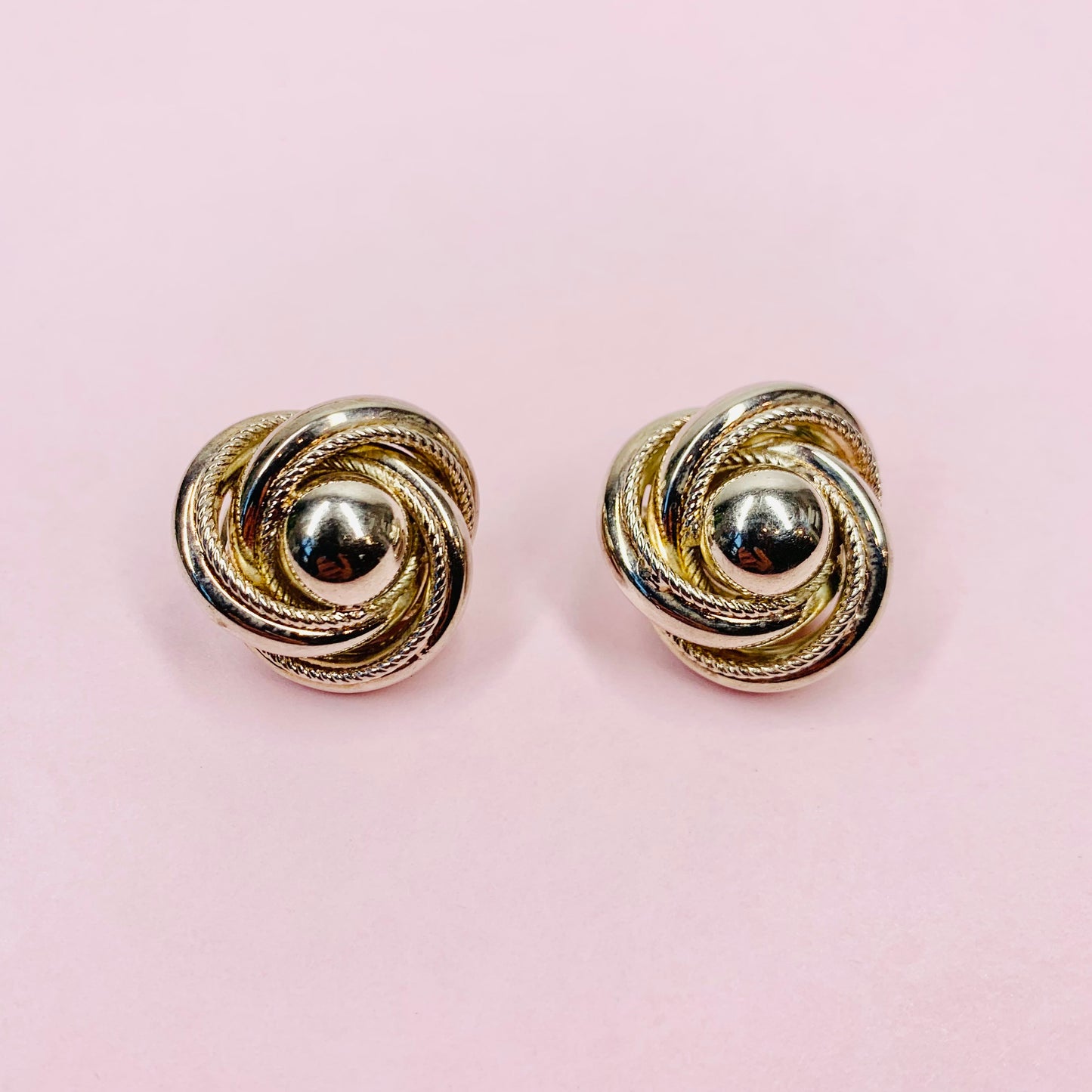 80s LARGE SILVER KNOT BUTTON EARRINGS