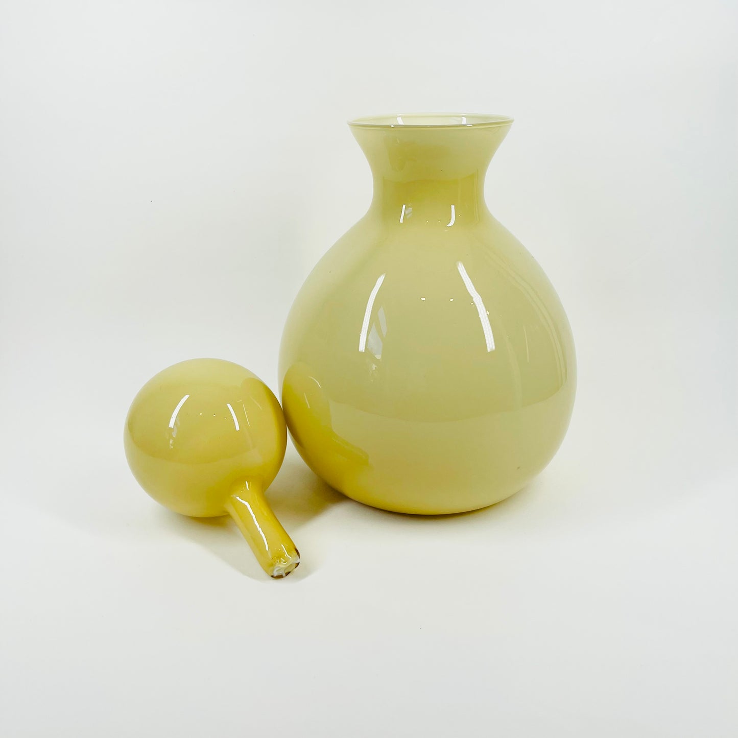 1950s CASED BUTTERSCOTCH EMPOLI GLASS DECANTER