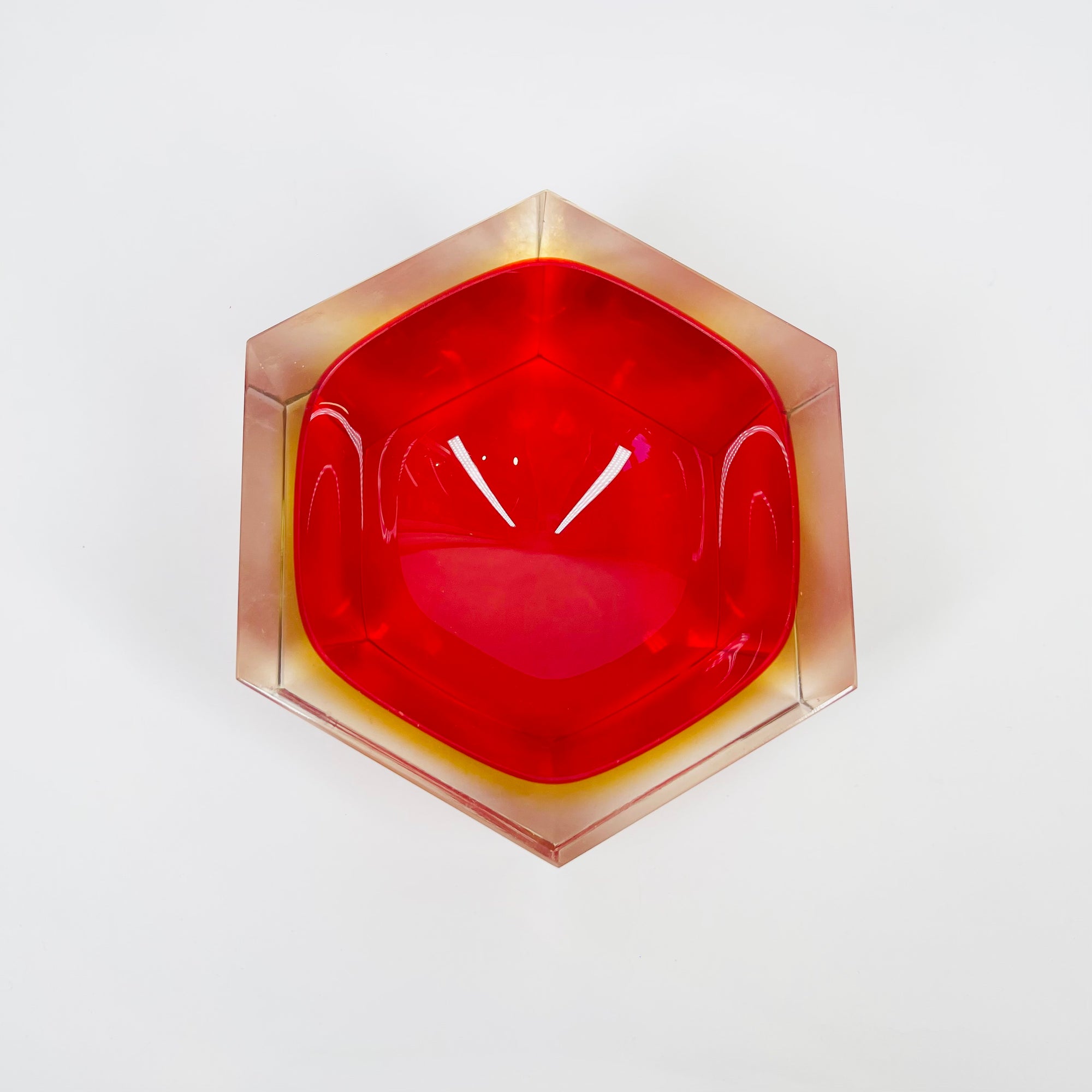 1950s RED RUBY GOLD MURANO MANDRUZZATO SOMMERSO FACETED GLASS HEXAGON BOWL