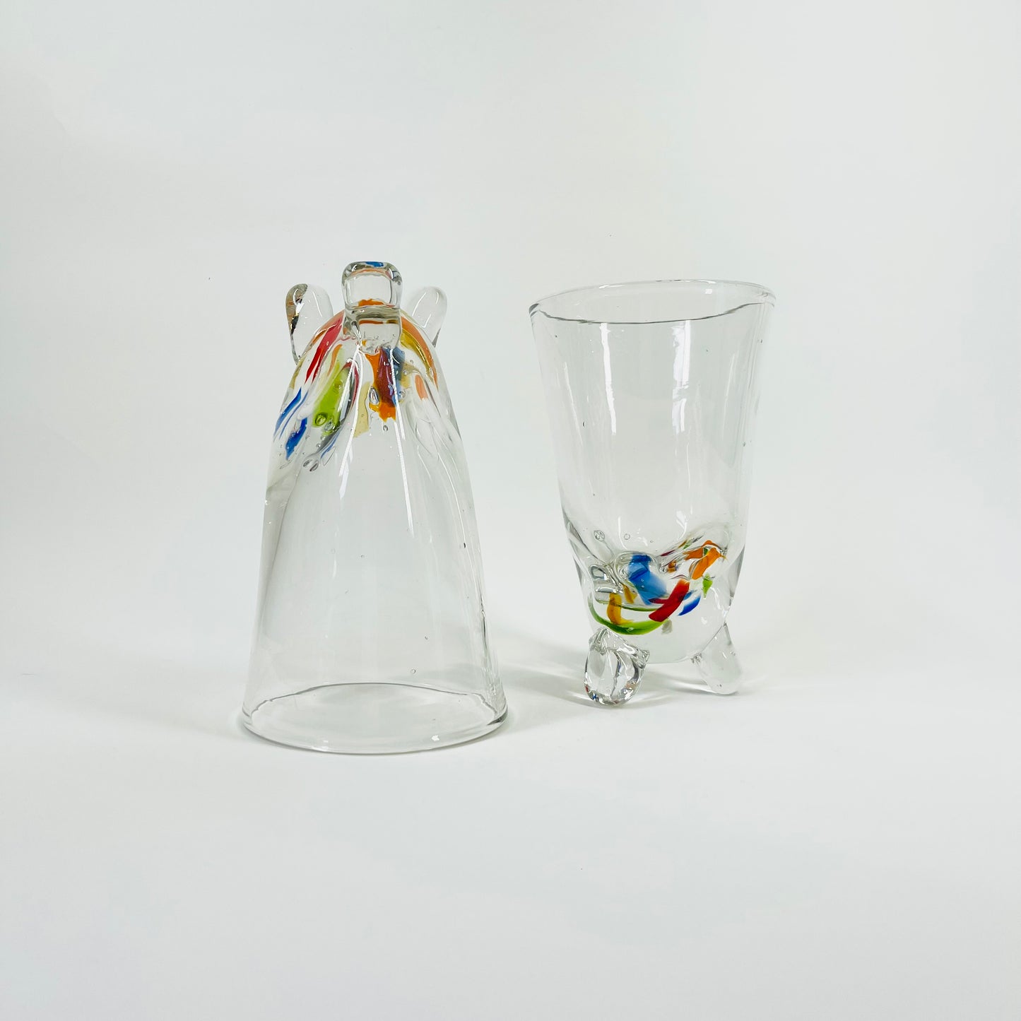 VINTAGE MURANO FOOTED GLASSES WITH COLOUR SPATTER