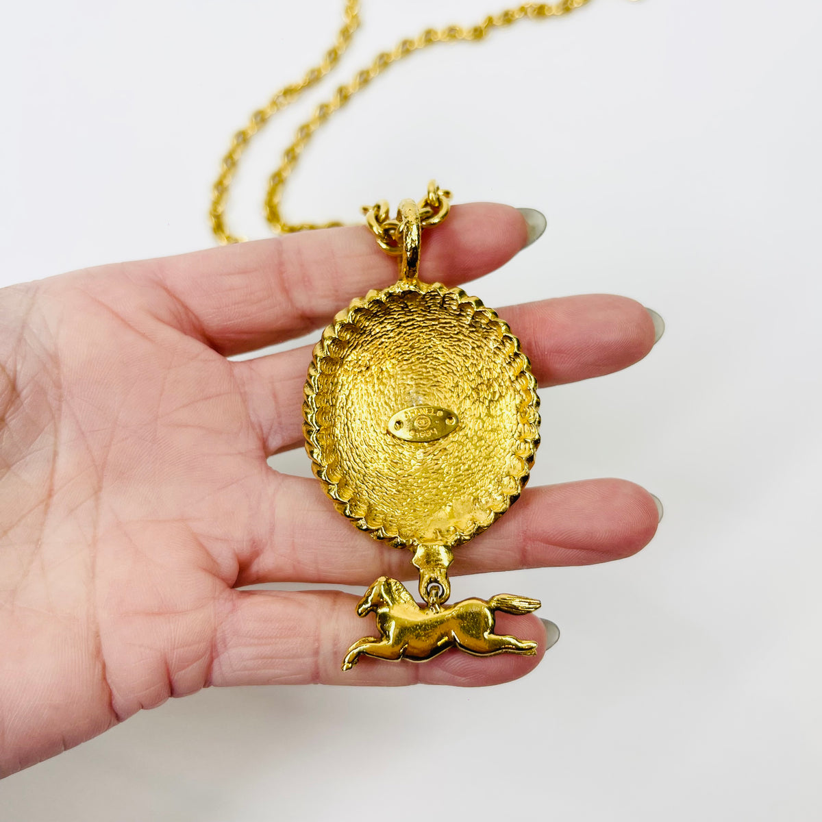 1980s CHANEL CC LOGO HORSE MEDALLION NECKLACE/BELT