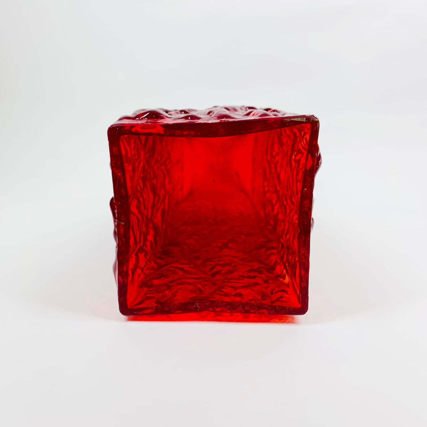 RED JAPANESE BARK GLASS VASE