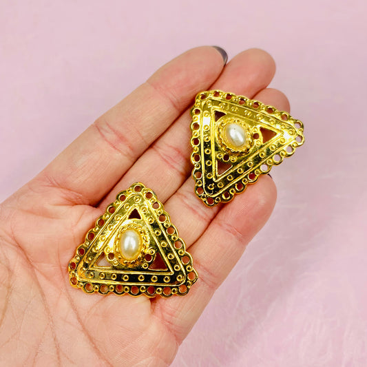 80s TRIANGULAR FILIGREE PEARL EARRINGS