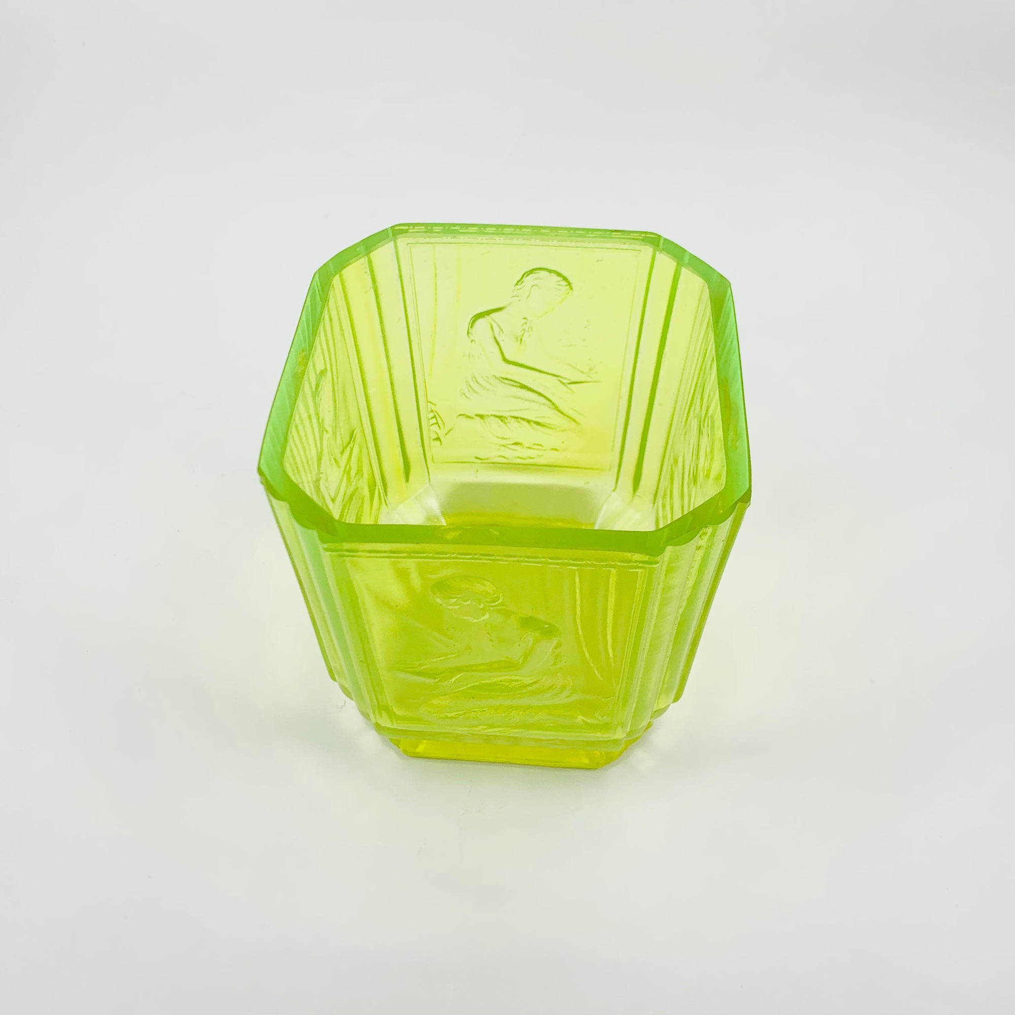 URANIUM GLASS VASE