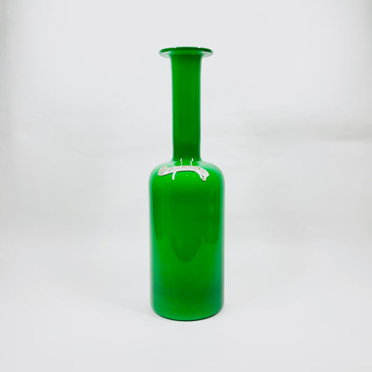 GREEN GLASS GULVASE