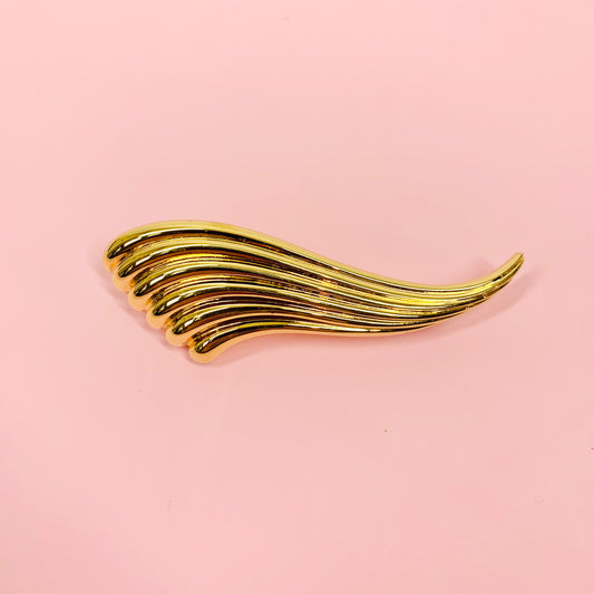 1960s gold plated waves brooch
