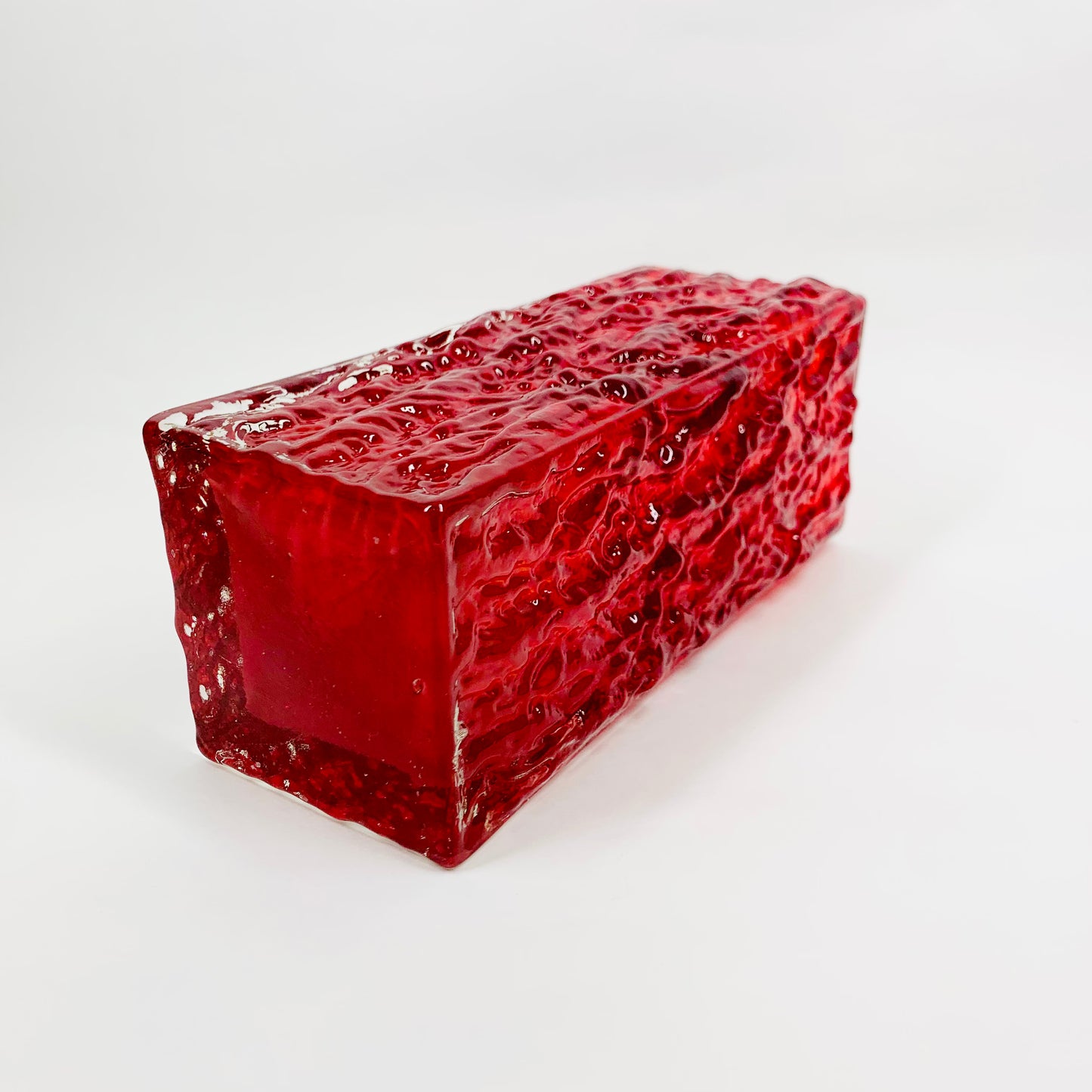 RED JAPANESE BARK GLASS VASE