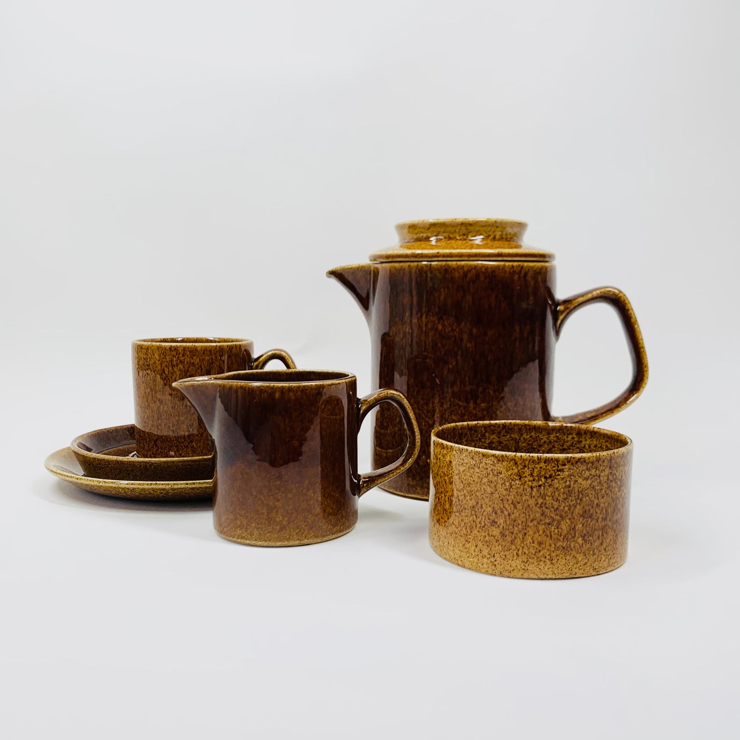 1960s Suffolk Wattlefield brown pottery coffee/tea set
