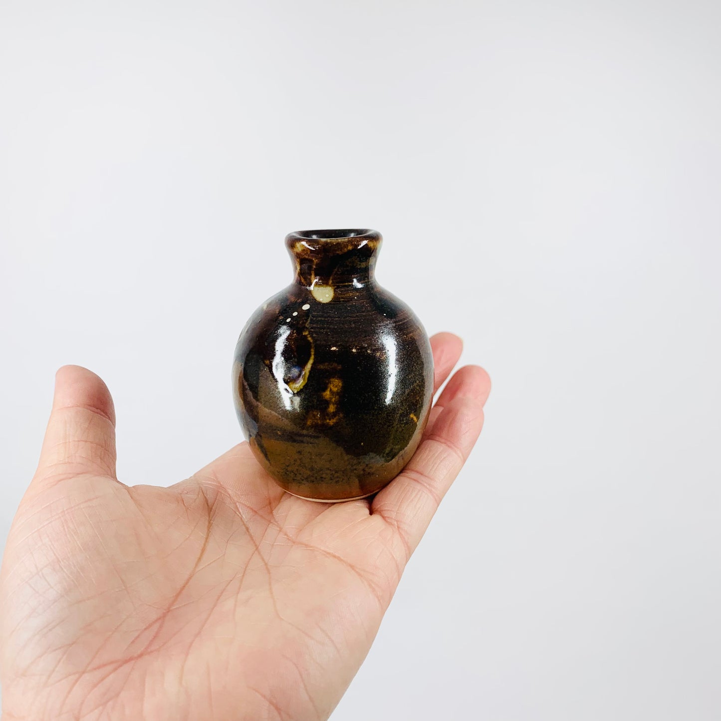Retro Japanese thick glazed pottery mini vase