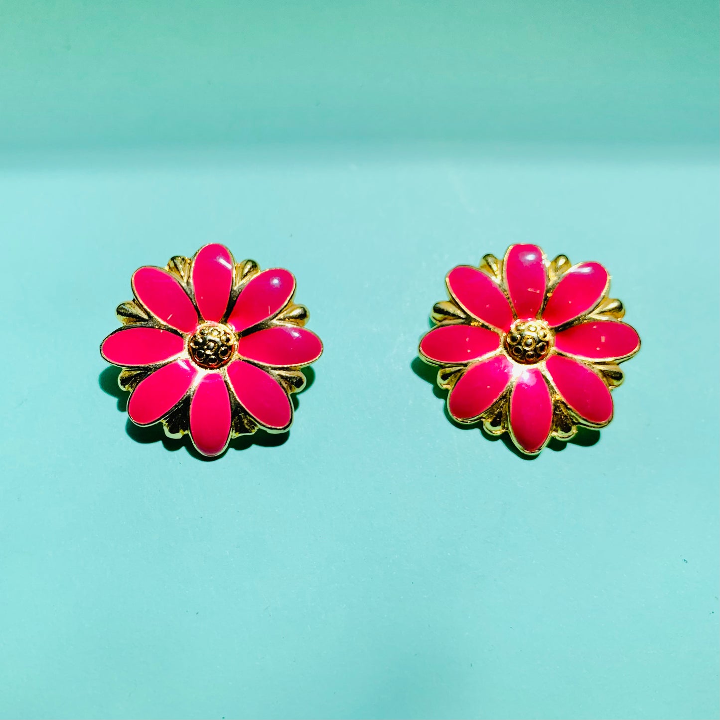 Extremely rare 1970s Trifari gold plated pink enamel sunflower clip on earrings
