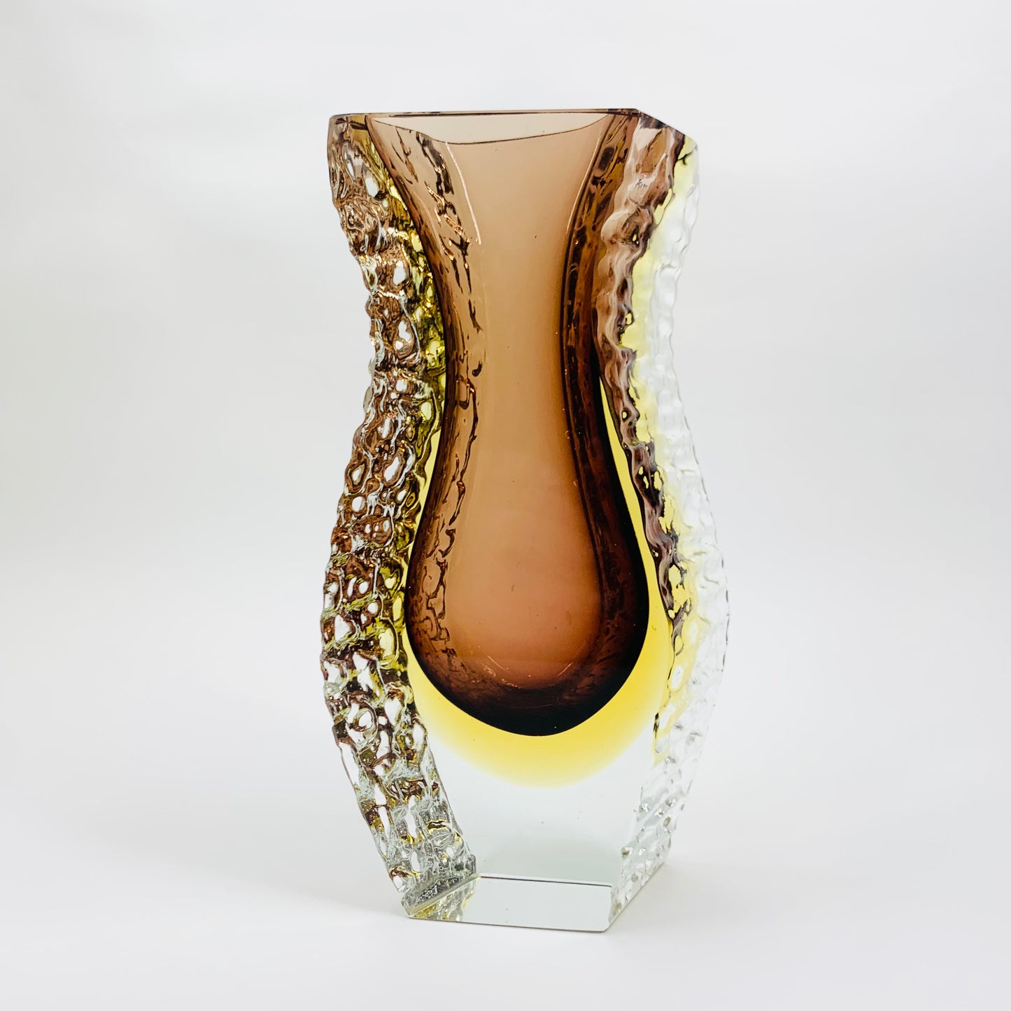 Extremely rare MCM brown & gold textured Murano sommerso trapezoid glass vase by Mandruzzato