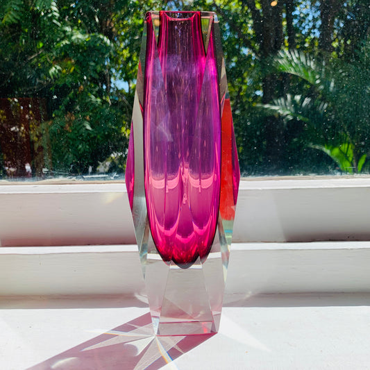 Extremely rare very large MCM pink Murano faceted sommerso glass vase by Mandruzzato