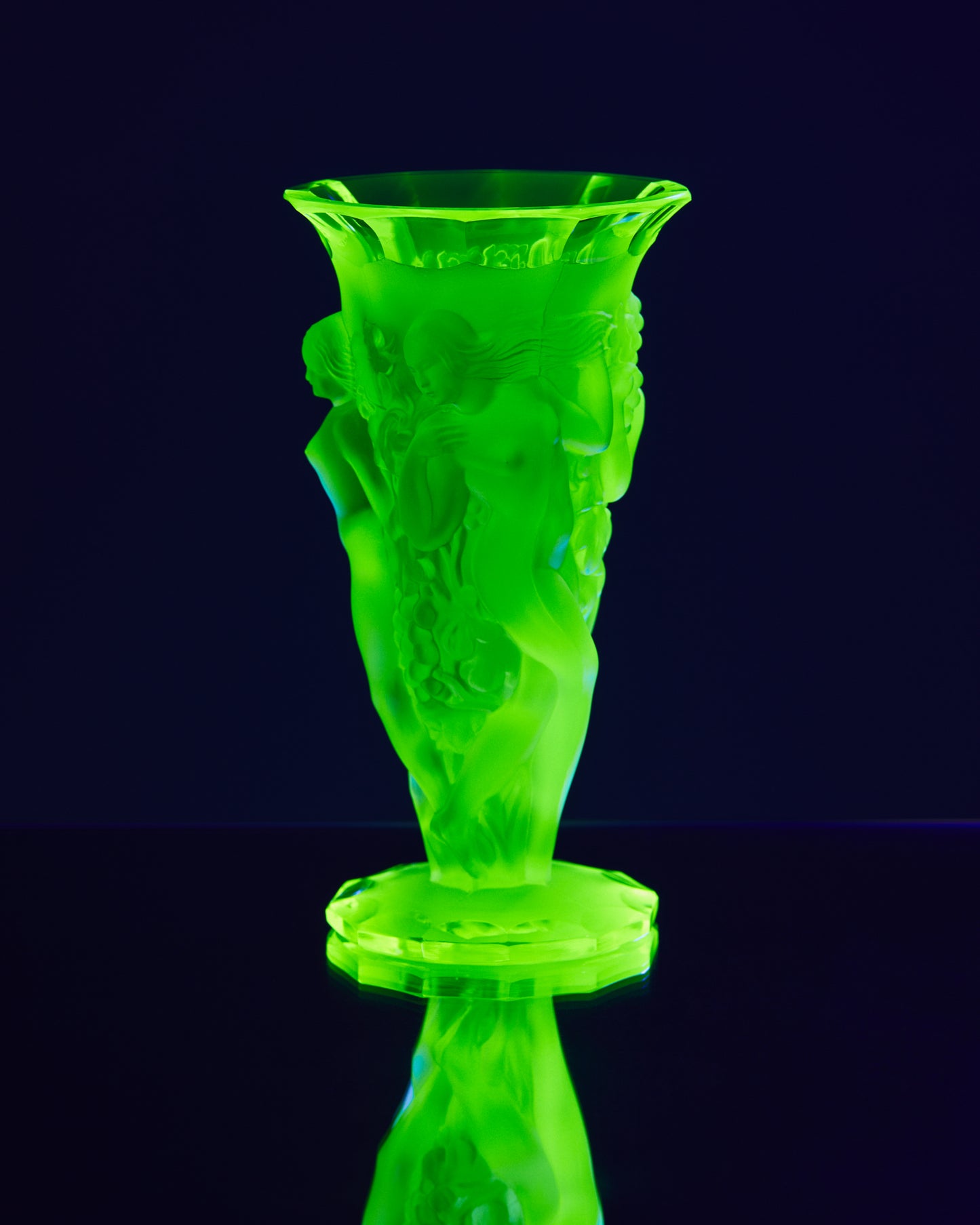 Art Deco reproduction of Lalique Bacchantes nymph vase nude car mascot in uranium glass