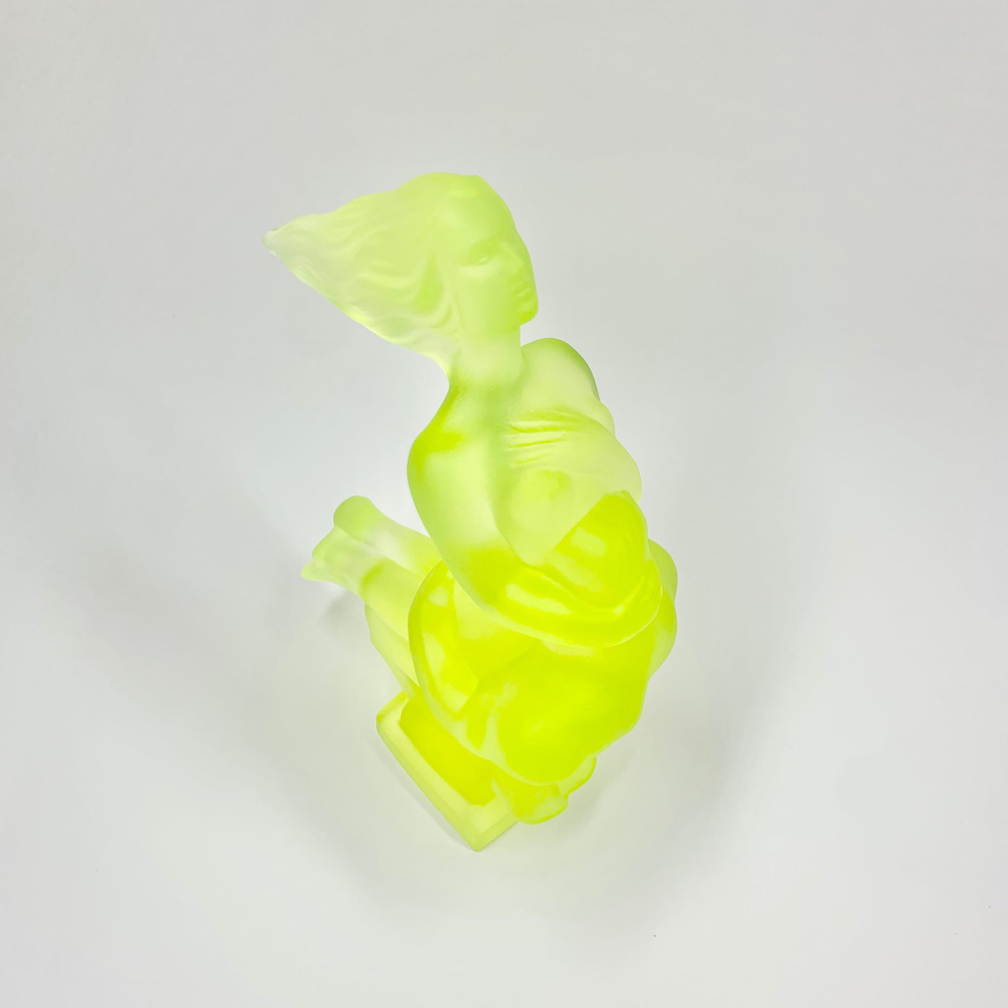 URANIUM GLASS LOVERS FIGURINE