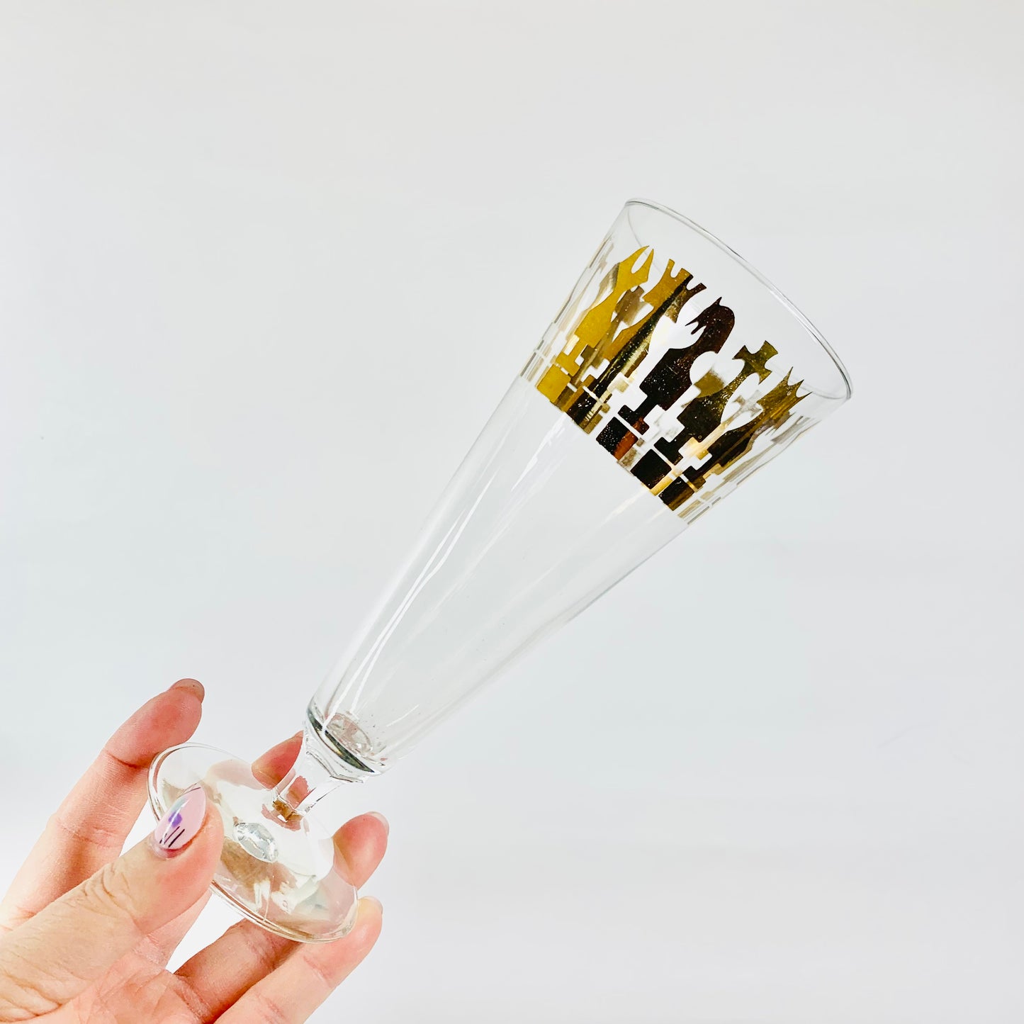 Extremely rare 1940s gold gilding clear glass champagne flutes with chess pattern