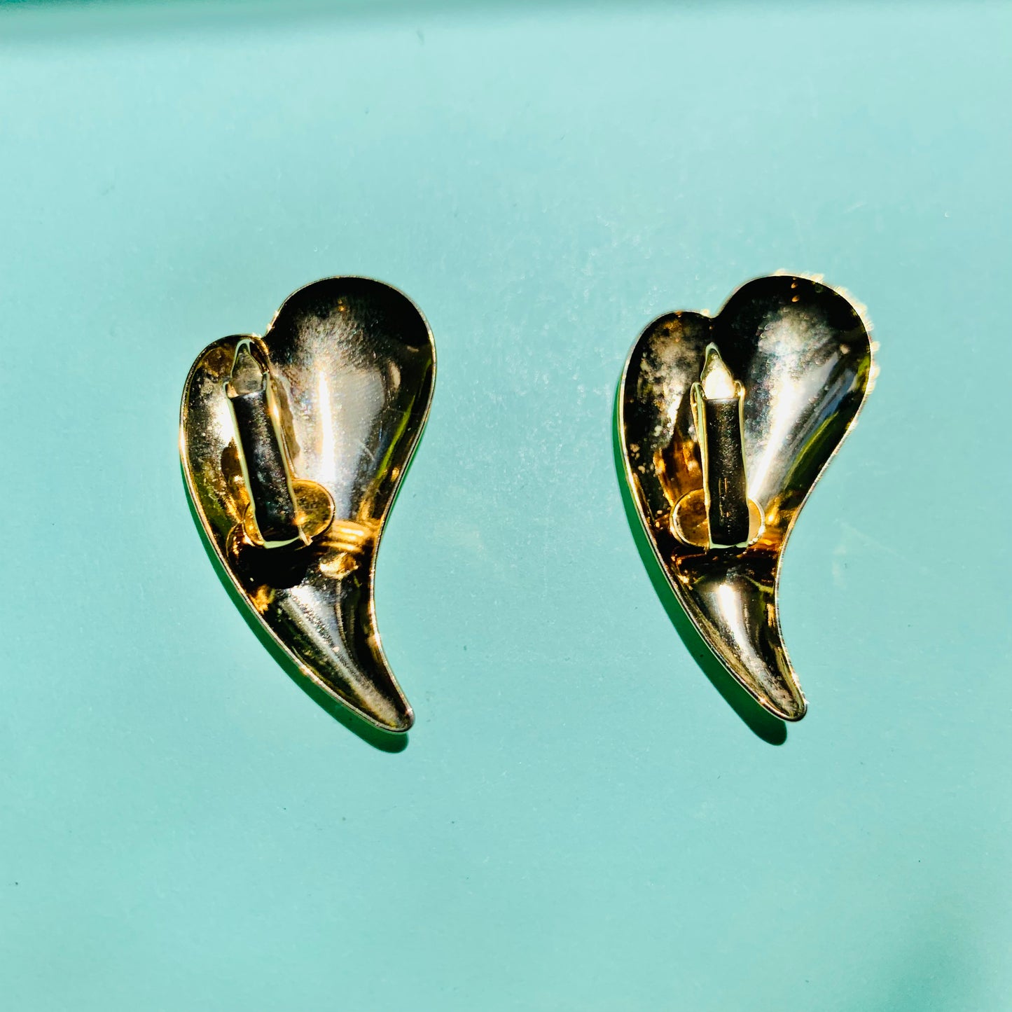 1980s gold plated heart shape clip on earrings