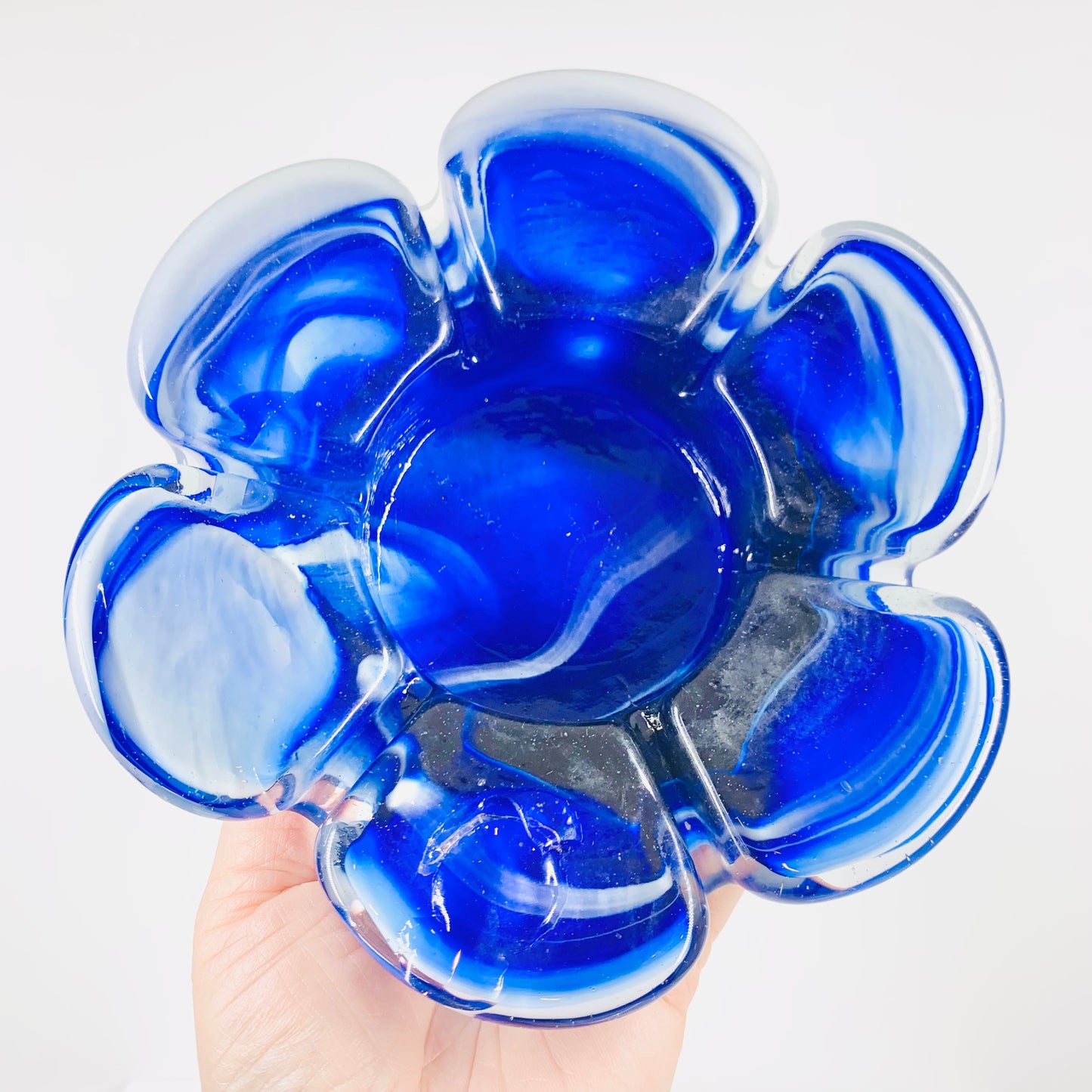 MCM mouth blown flower shape blue art glass ashtray